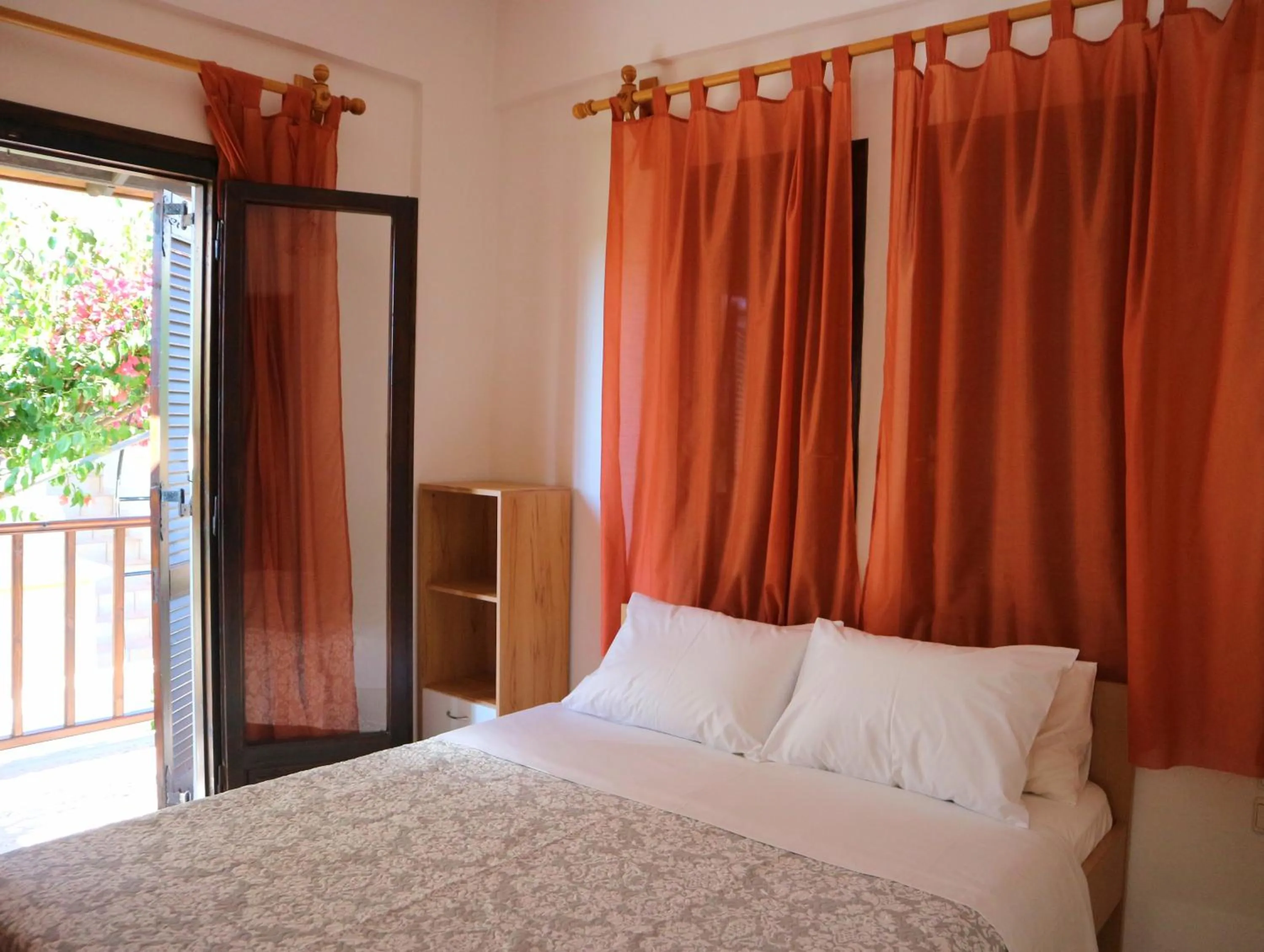 Bedroom, Bed in Oliaria Apartments