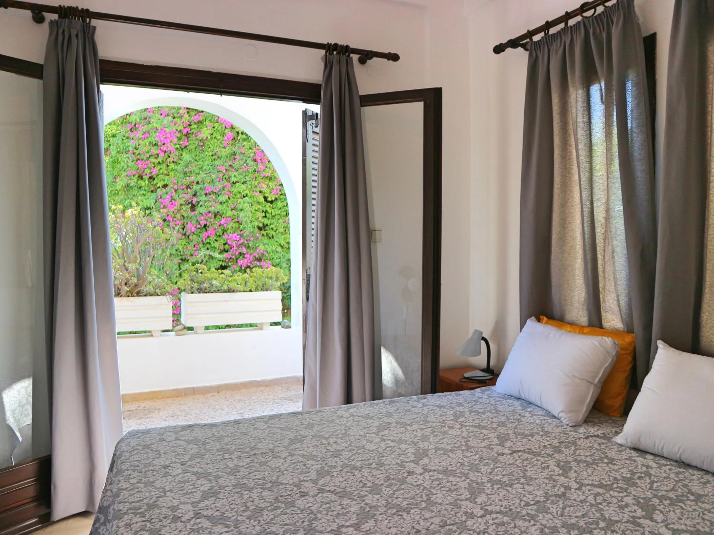 Bedroom, Bed in Oliaria Apartments