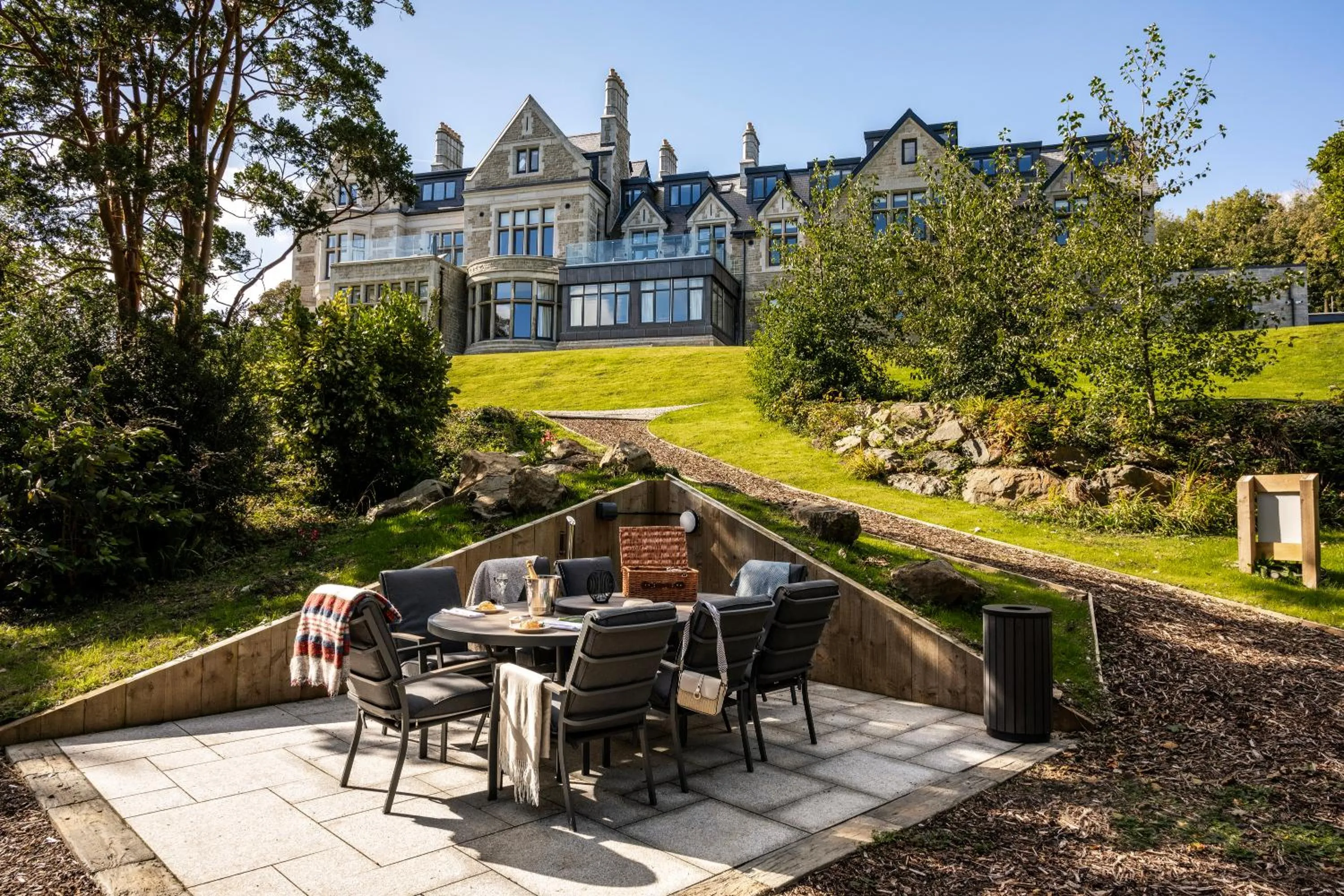 Apartment with Terrace in Carbis Bay and Spa Hotel