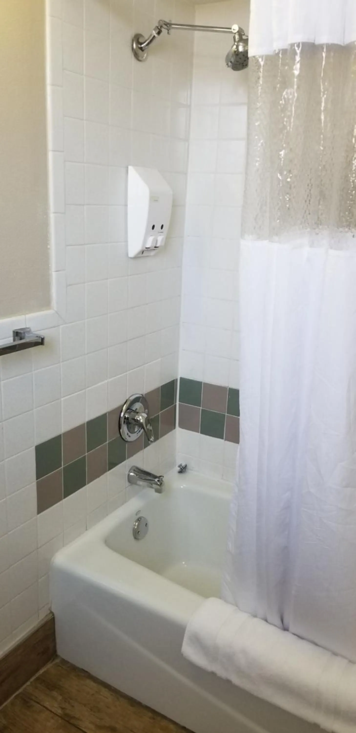 Shower in Days Inn & Suites by Wyndham Trinidad