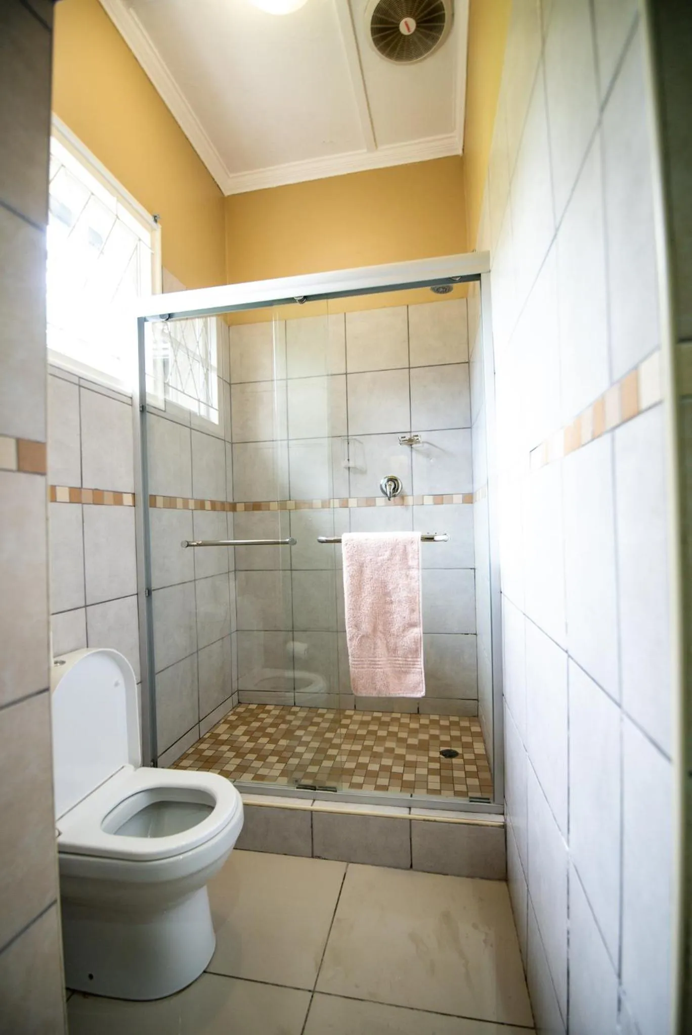 Shower in New England Guest House by Ilawu