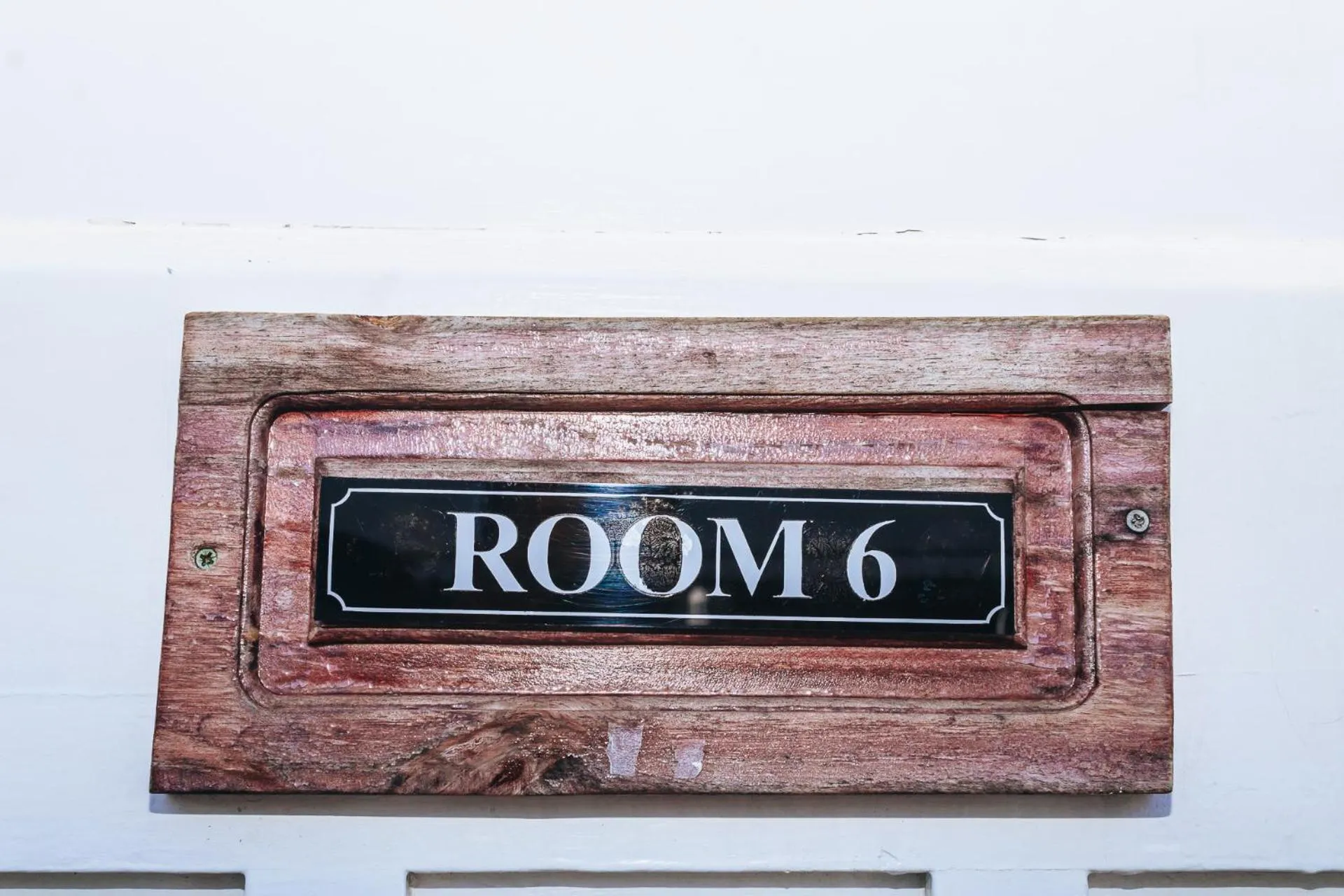 New England Guest House by Ilawu