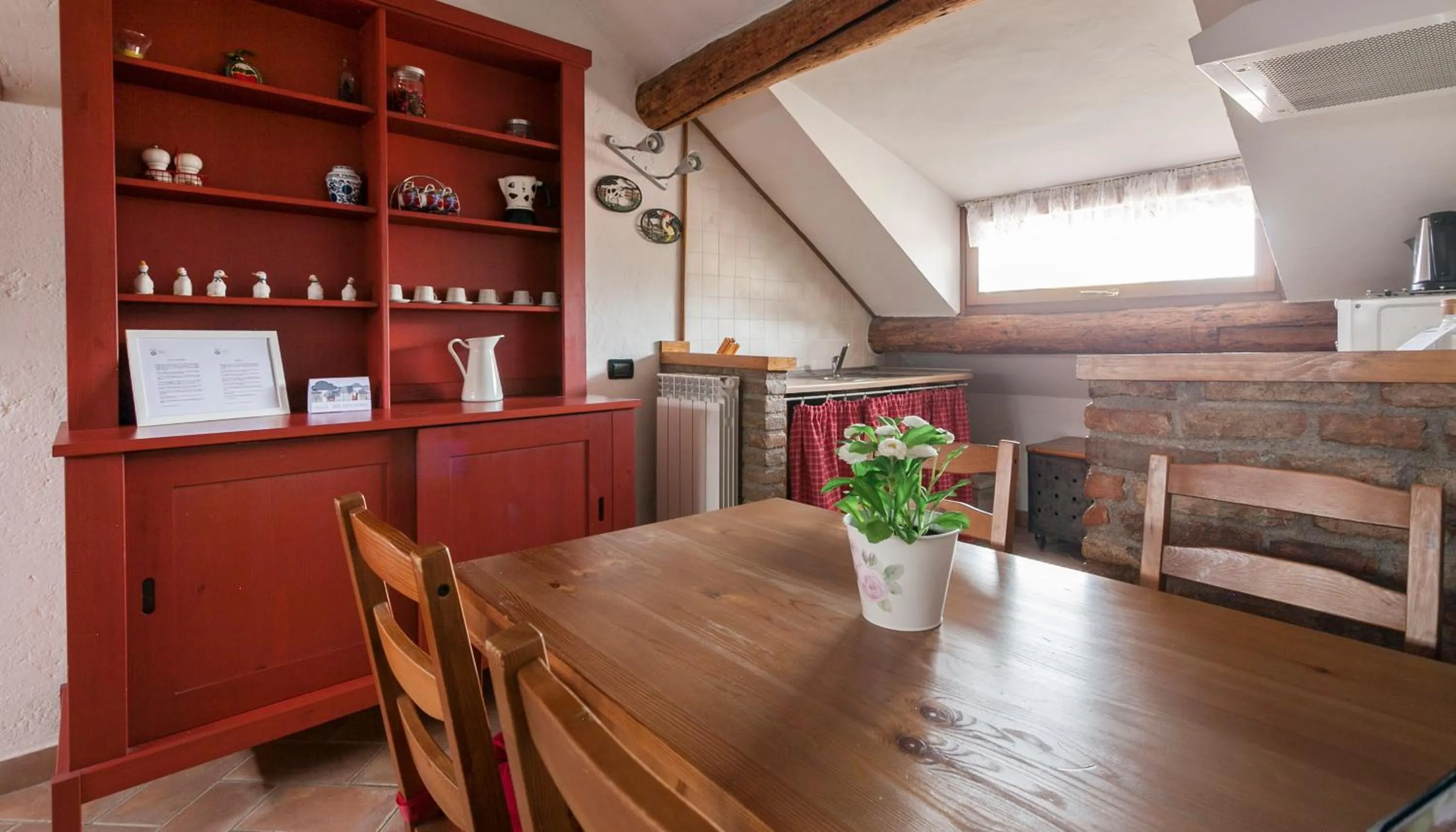 Dining area in Italianway-Panfilo Castaldi 17