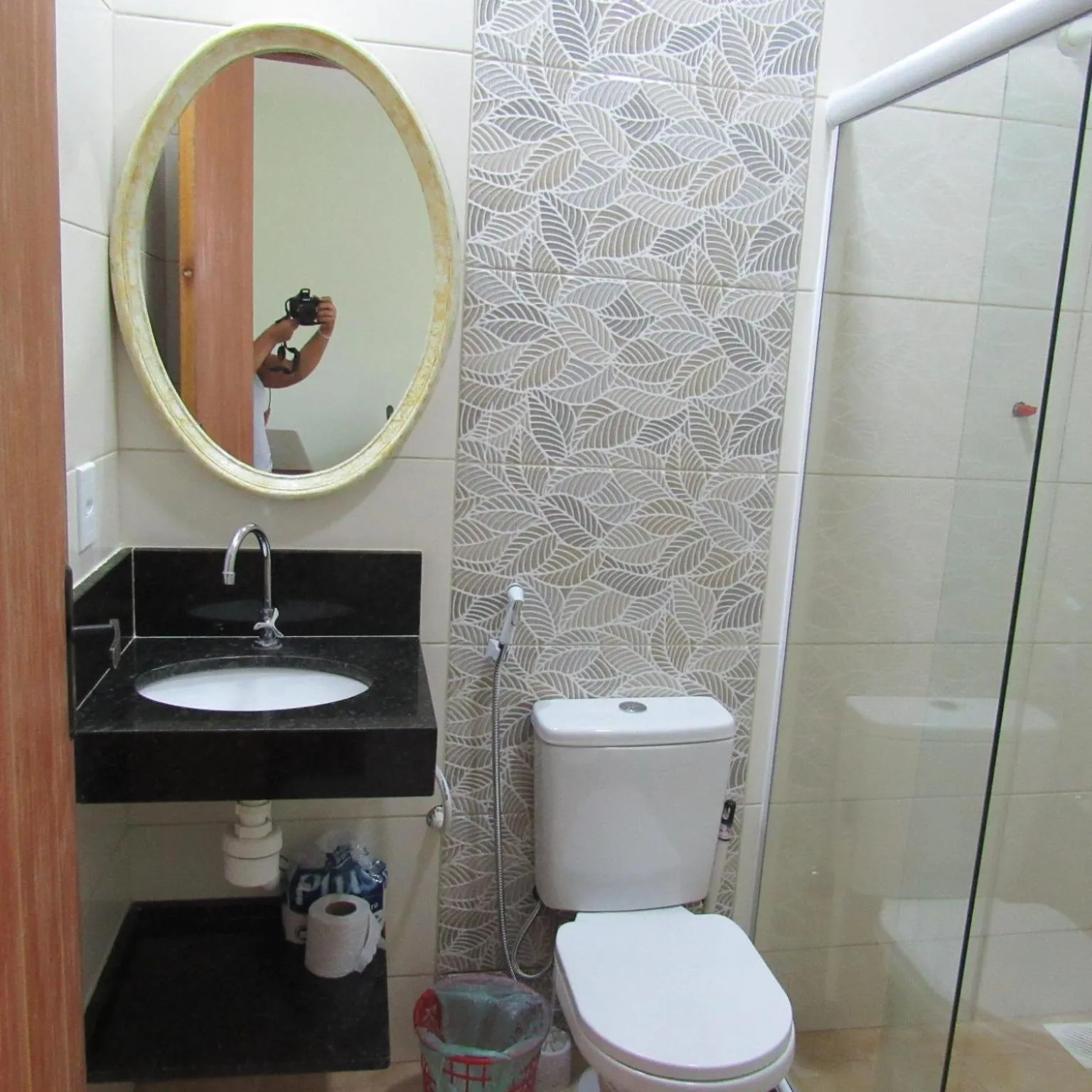 Bathroom in Arraial Temporada - Vá a Pé para a Praia