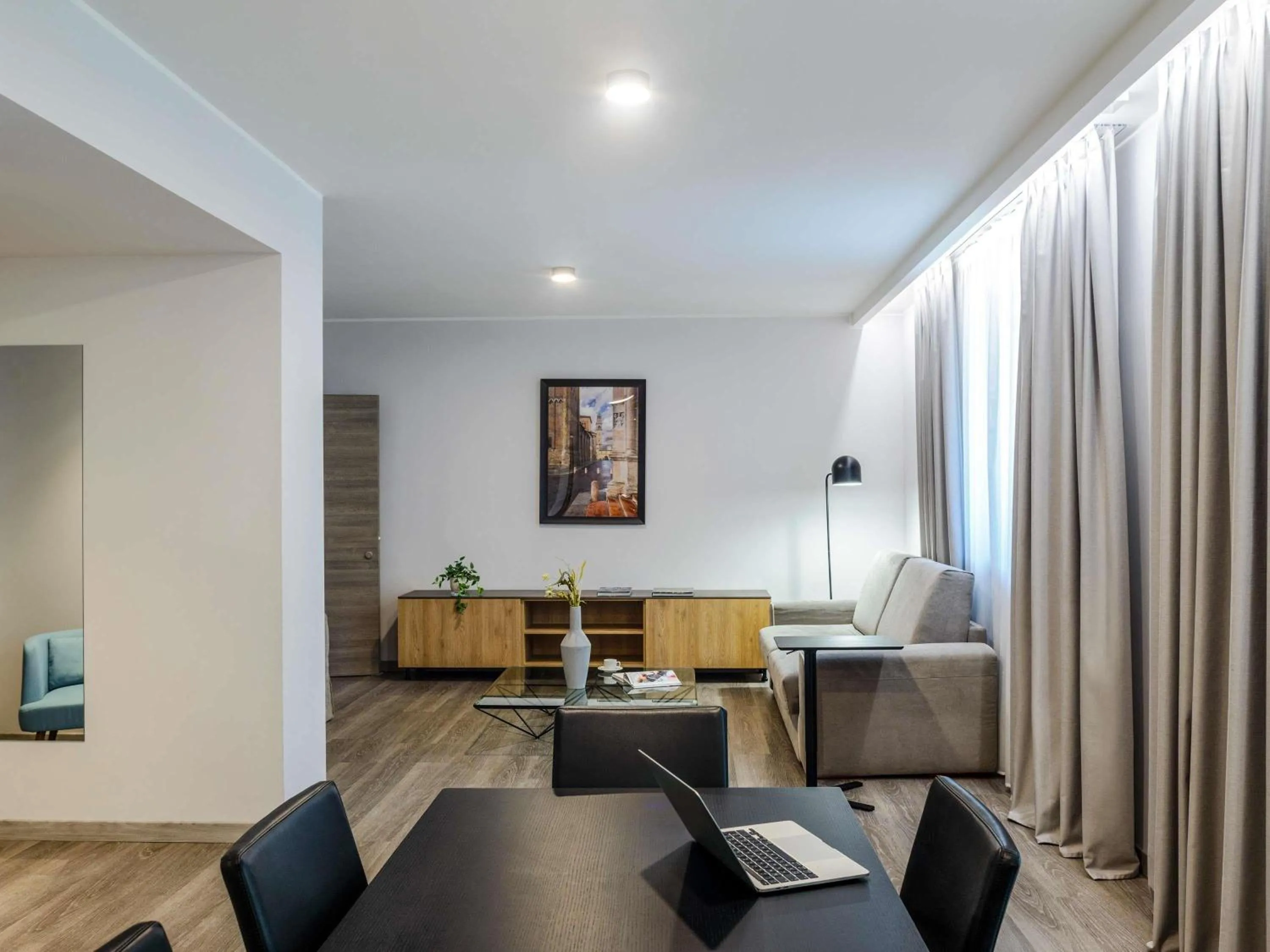 Bedroom in Novotel Parma Centro