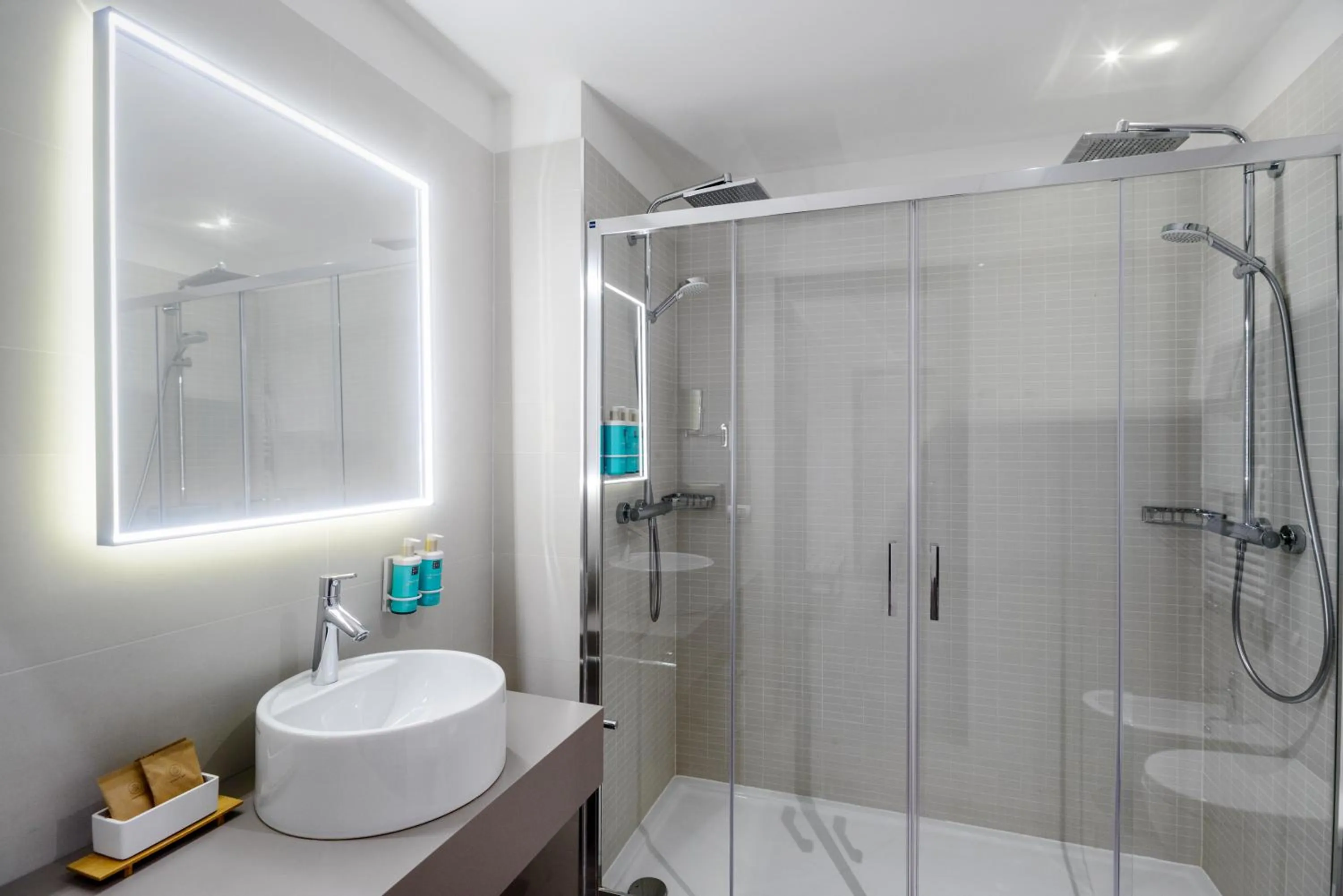 Bathroom in Novotel Parma Centro