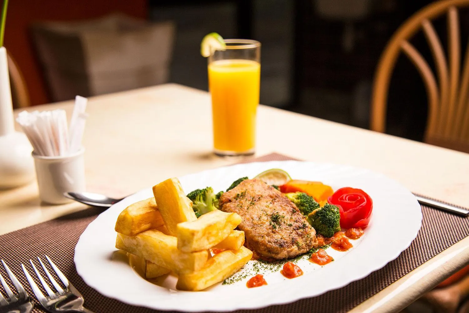 Breakfast in Njema Court Apartment