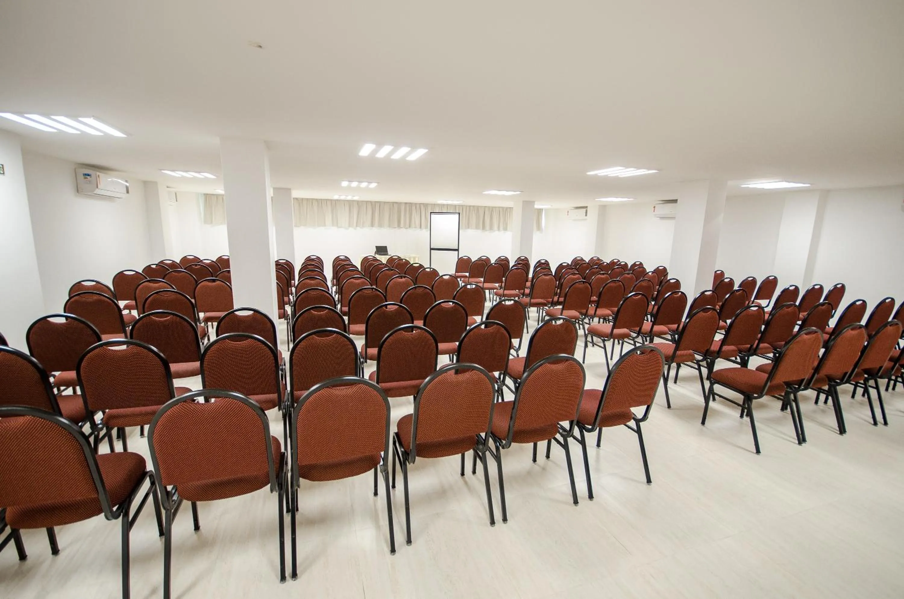Business facilities in Bristol Umarizal Belem
