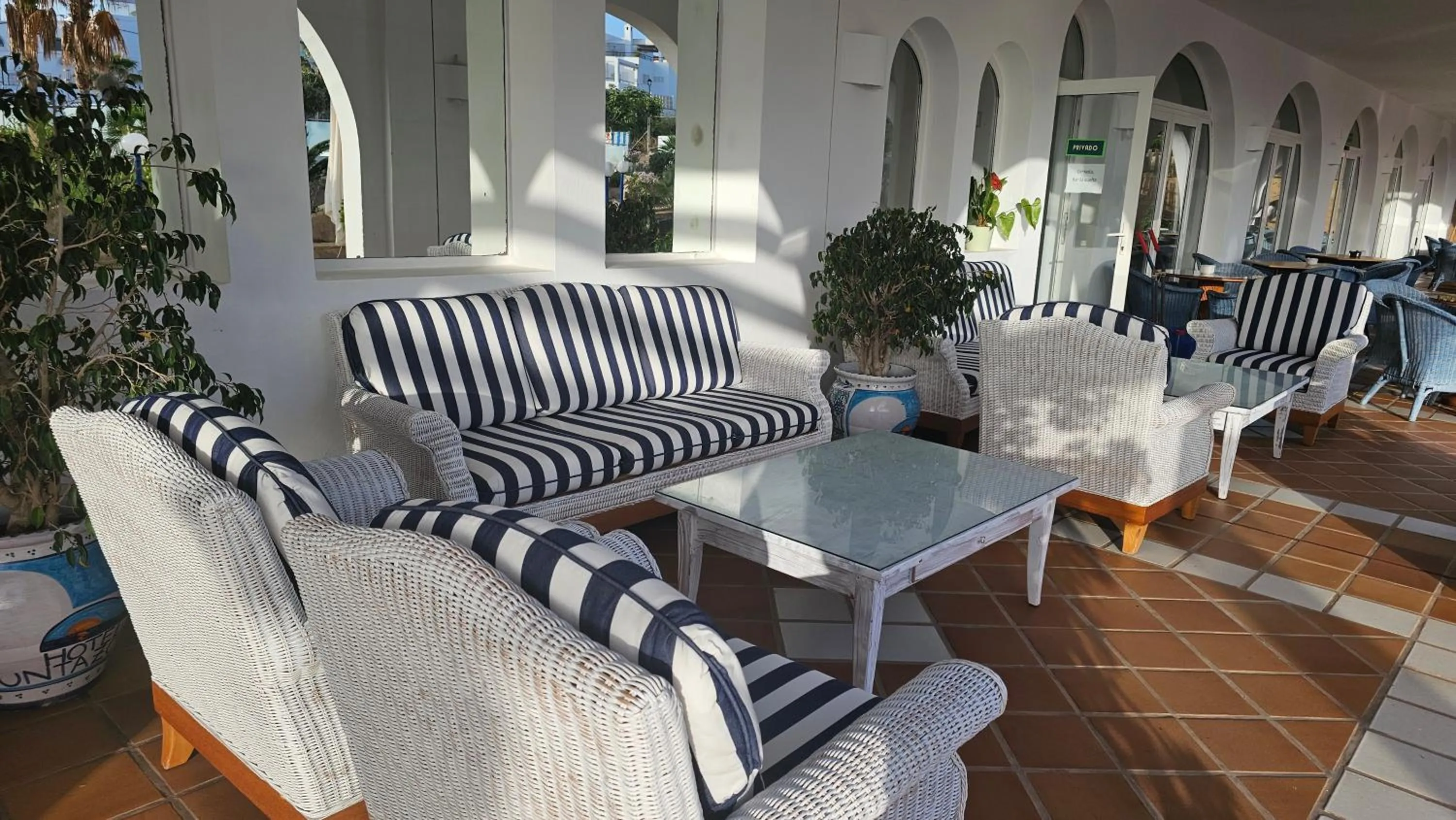 Property building in Hotel Puntazo II