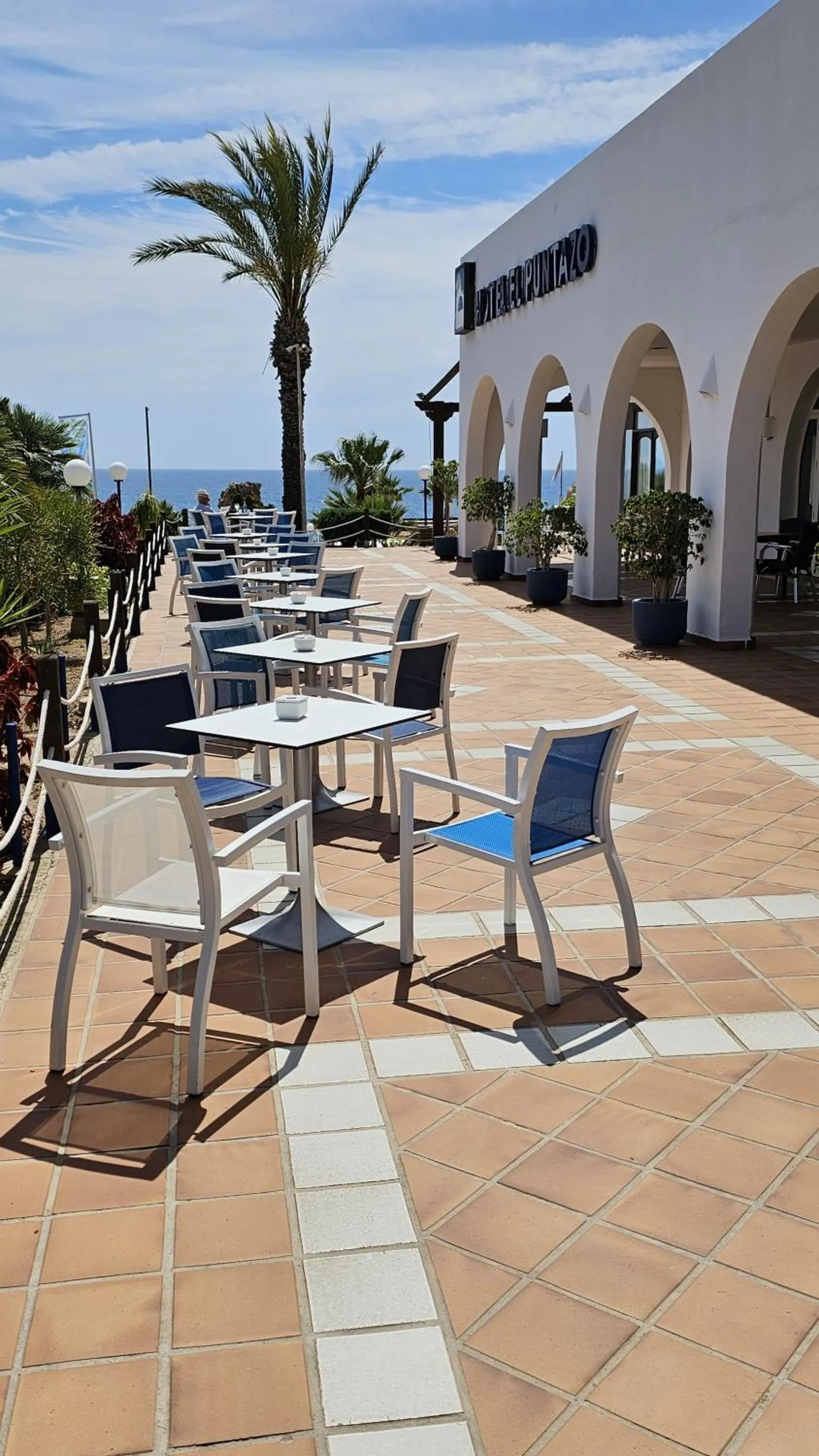 Seating area in Hotel Puntazo II