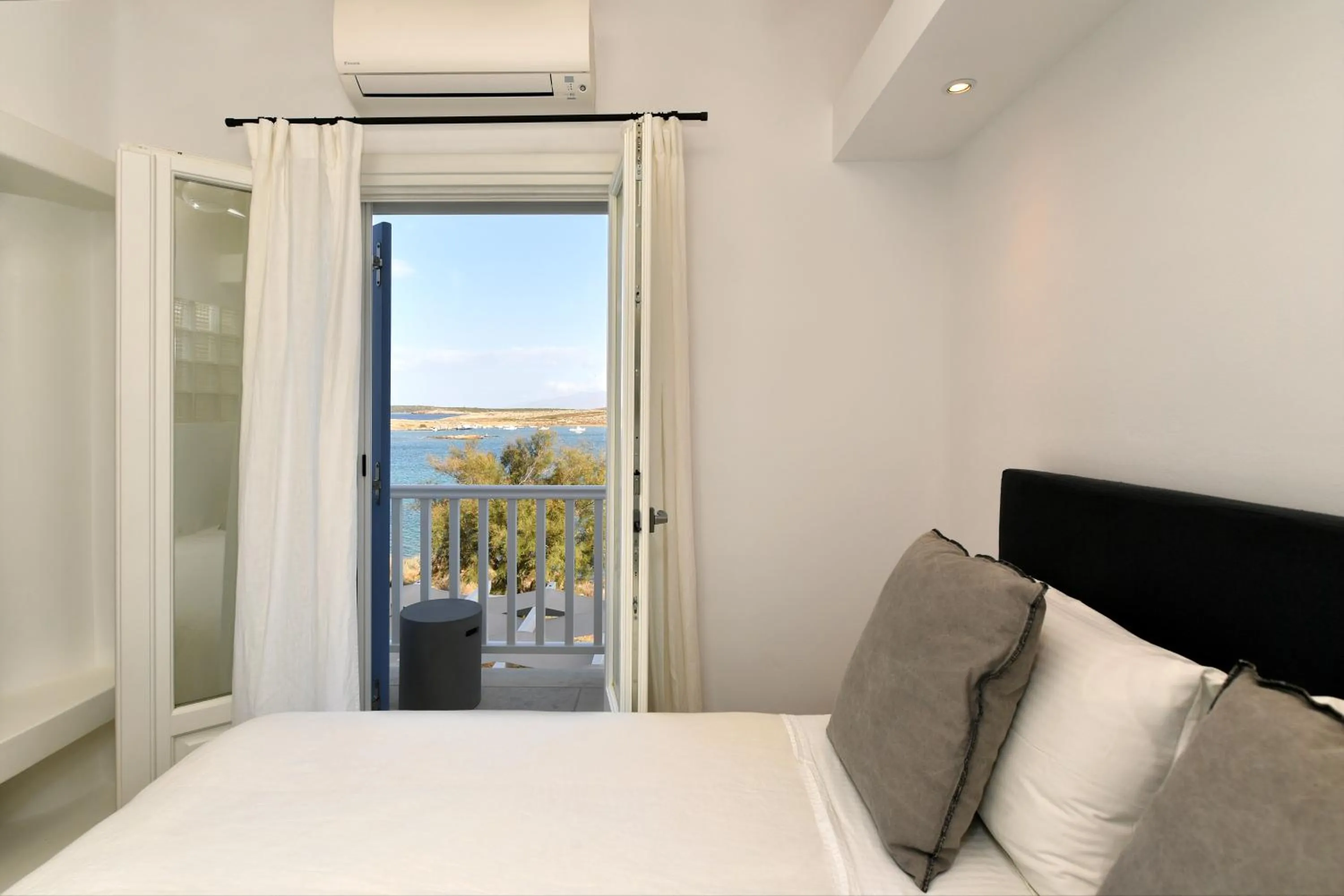 Bedroom, Bed in Kalypso Villas