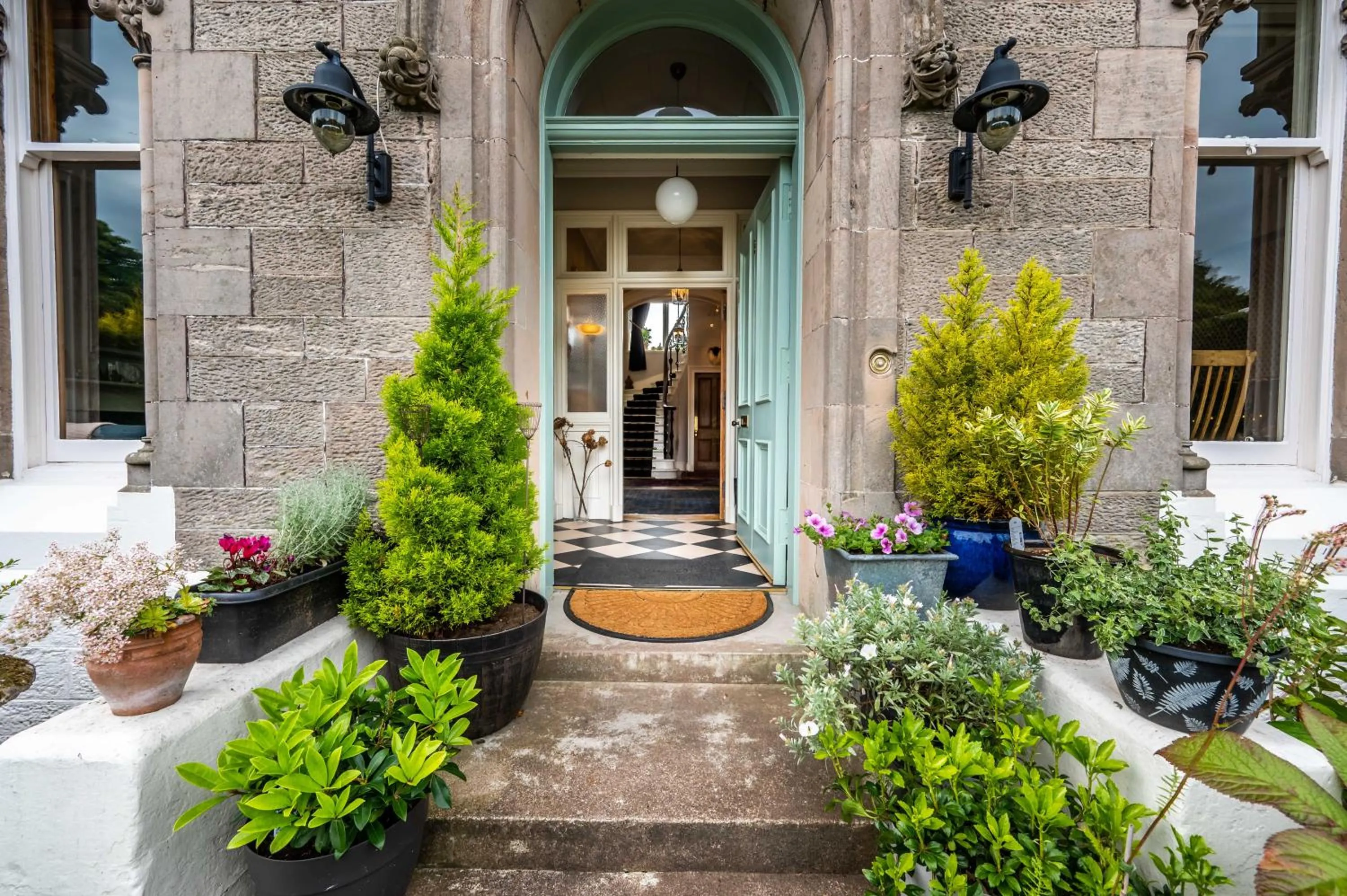 Property building in Washington House