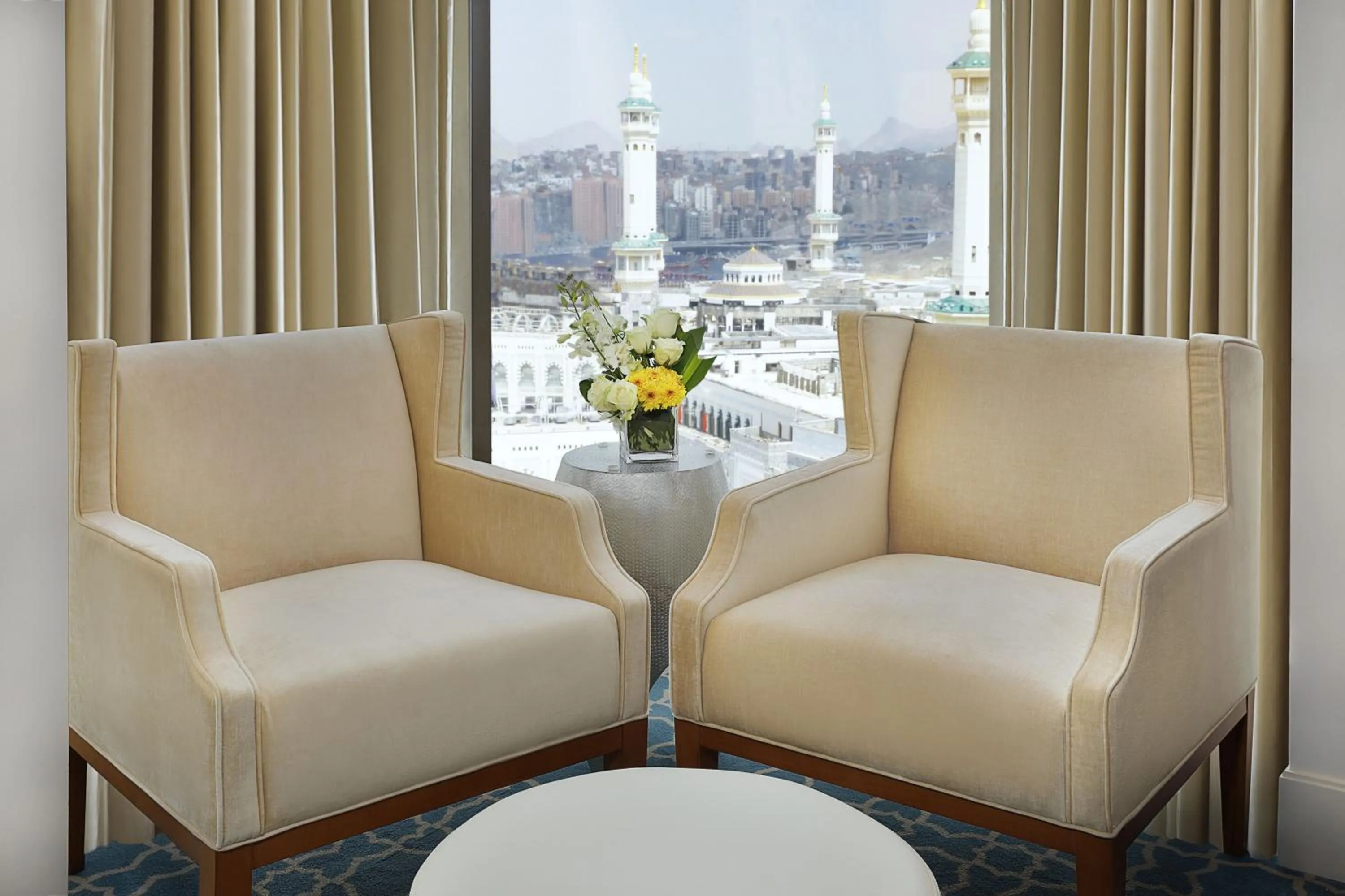 Seating area in Hilton Hotel & Convention Jabal Omar Makkah