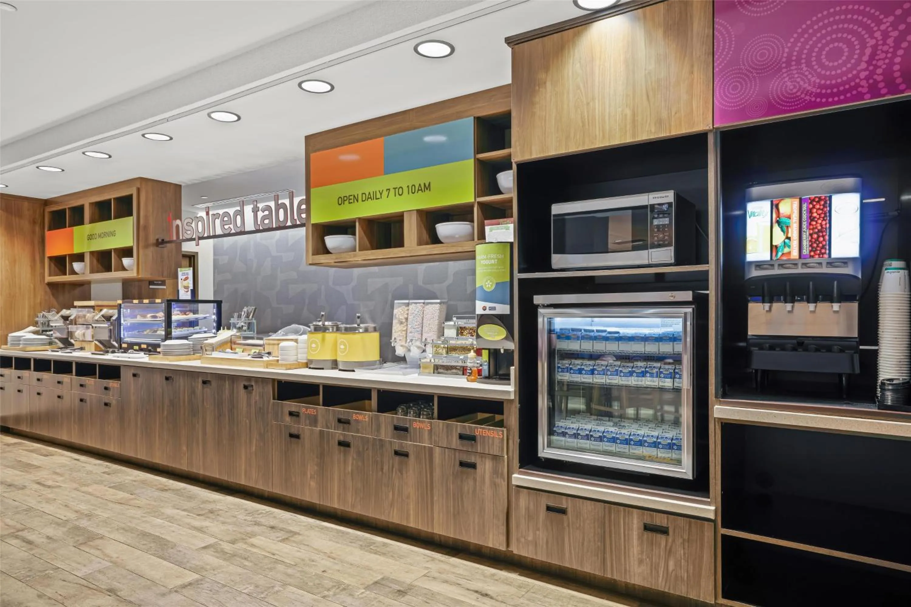 Breakfast in Home2 Suites By Hilton Pigeon Forge