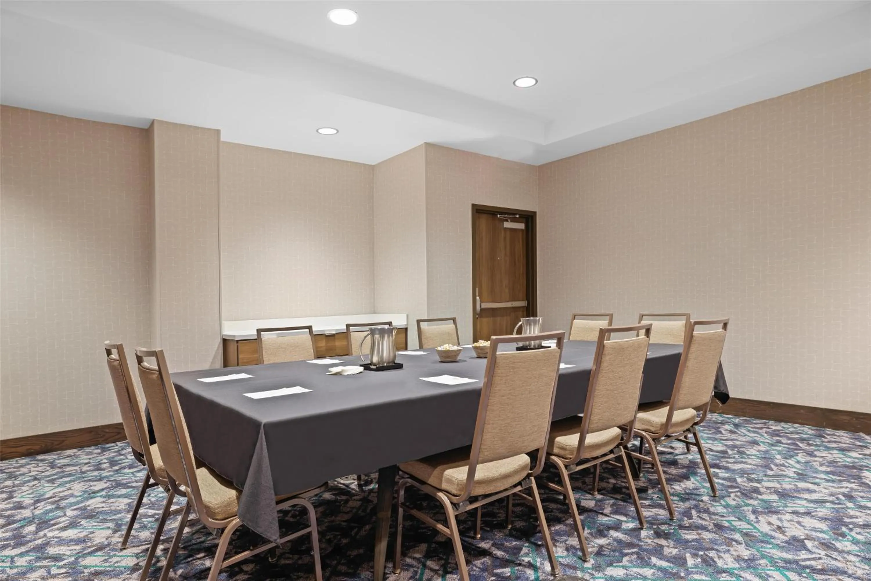 Meeting/conference room in Home2 Suites By Hilton Pigeon Forge