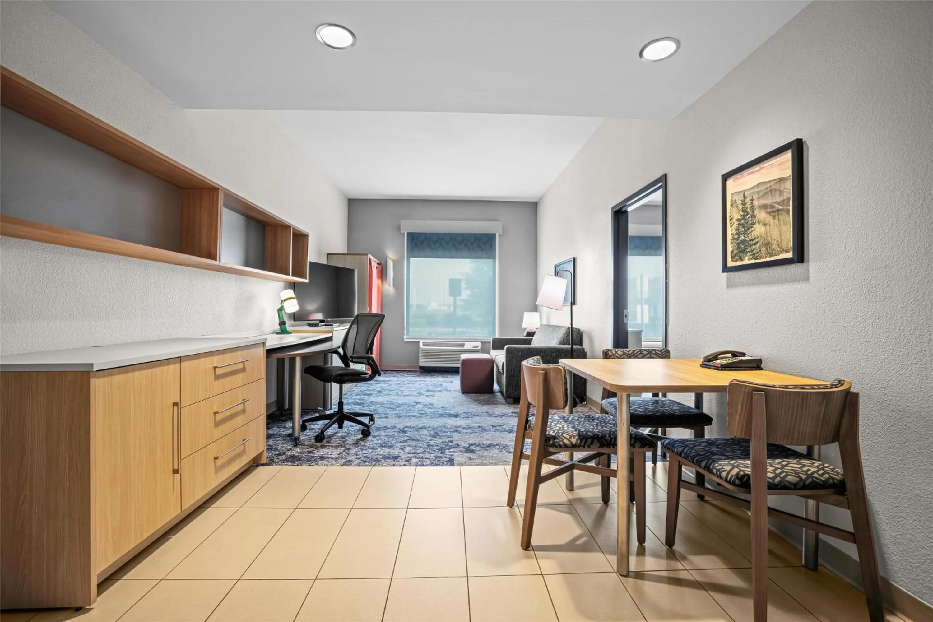 Living room in Home2 Suites By Hilton Pigeon Forge