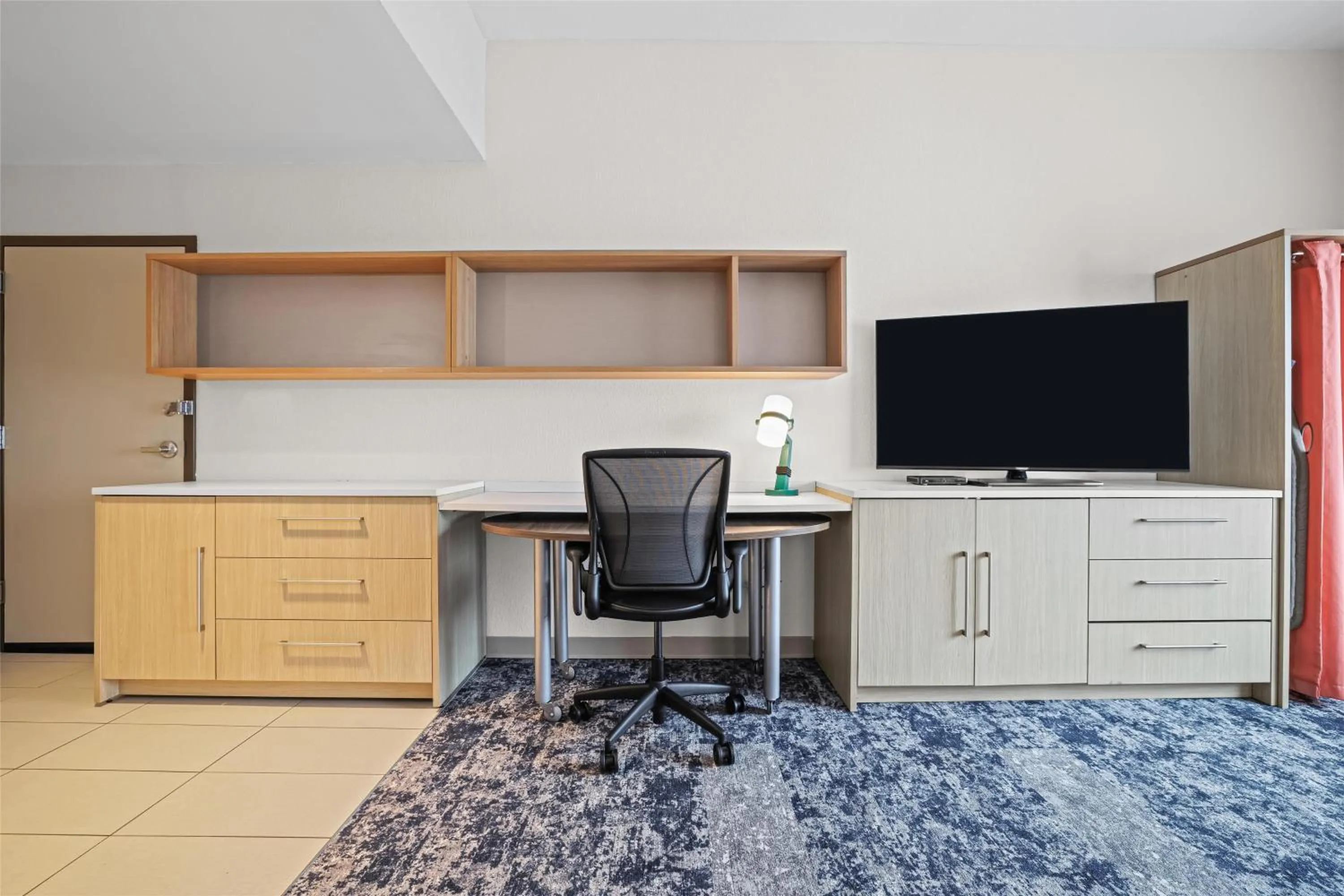 Bedroom in Home2 Suites By Hilton Pigeon Forge