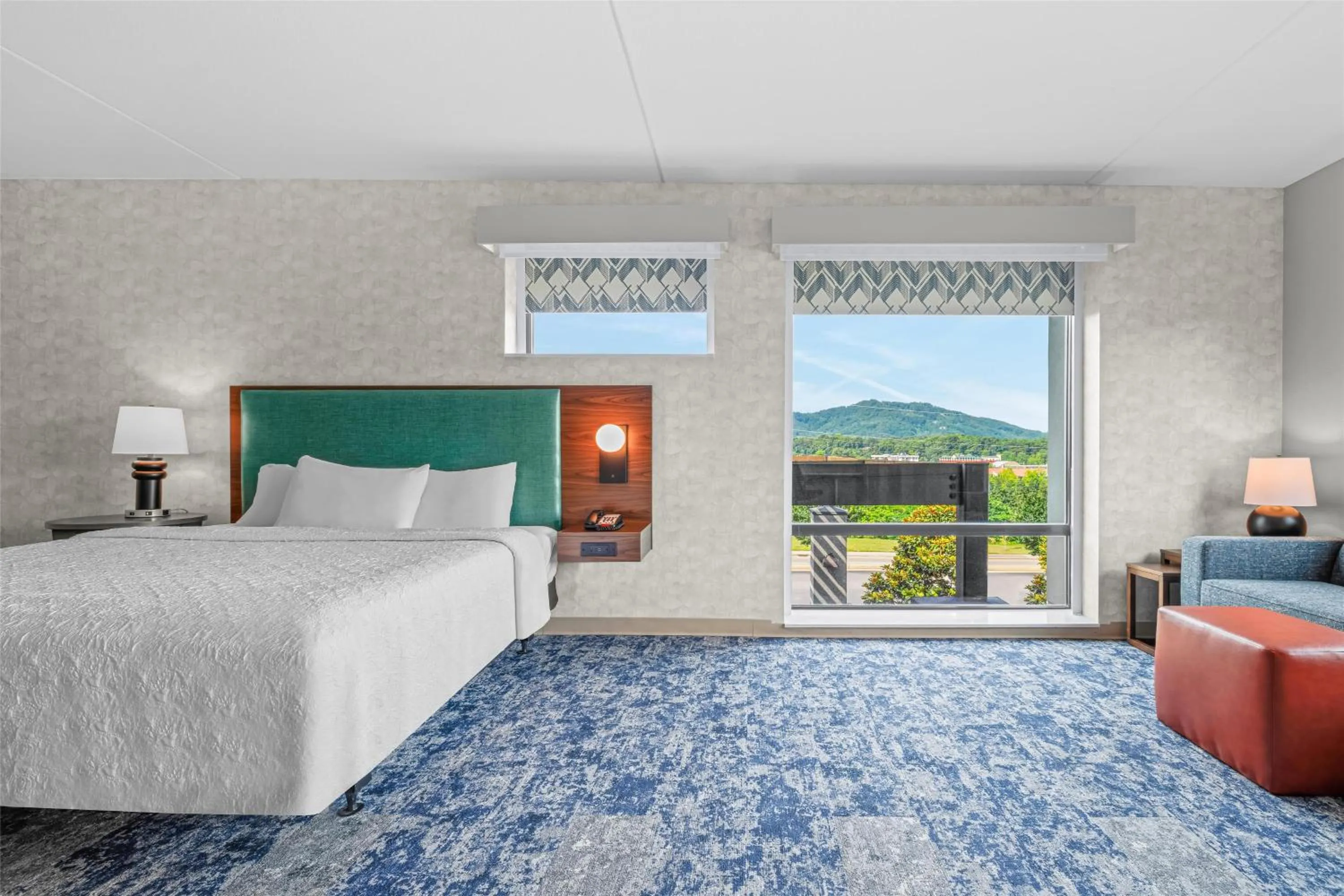 Bed in Home2 Suites By Hilton Pigeon Forge