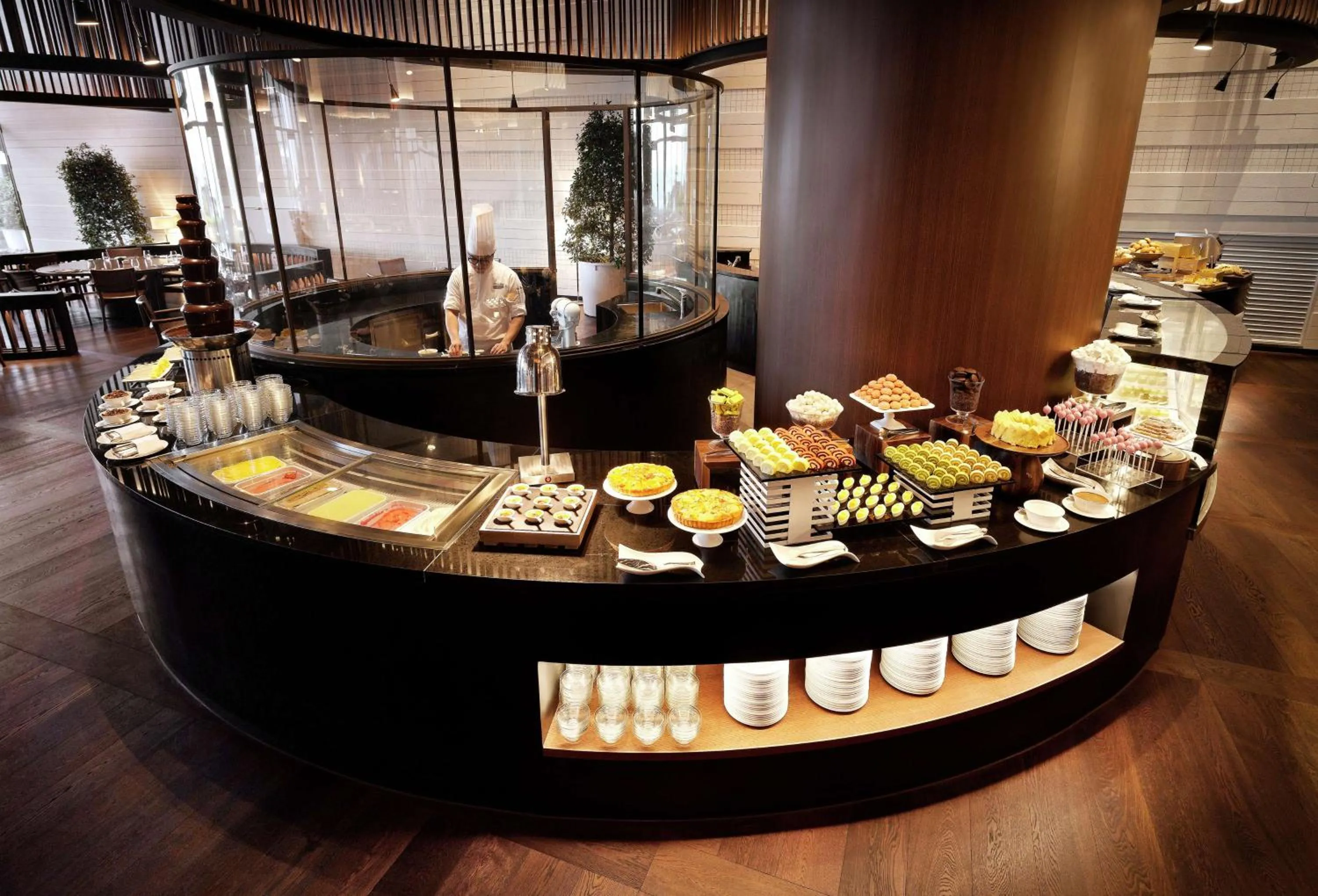 Dining area in Ananti at Busan Cove