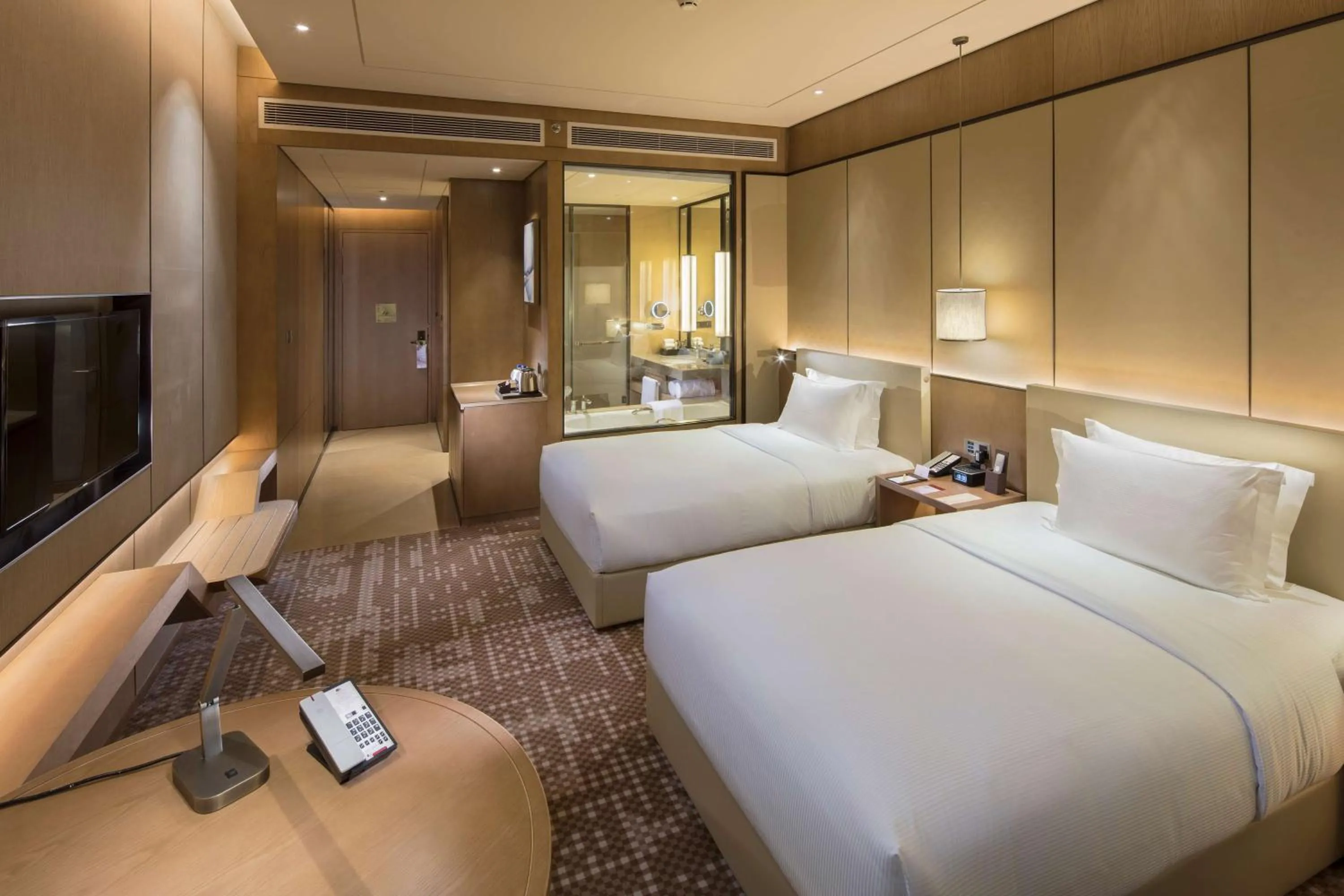 Bed in DoubleTree By Hilton Xiamen-Haicang