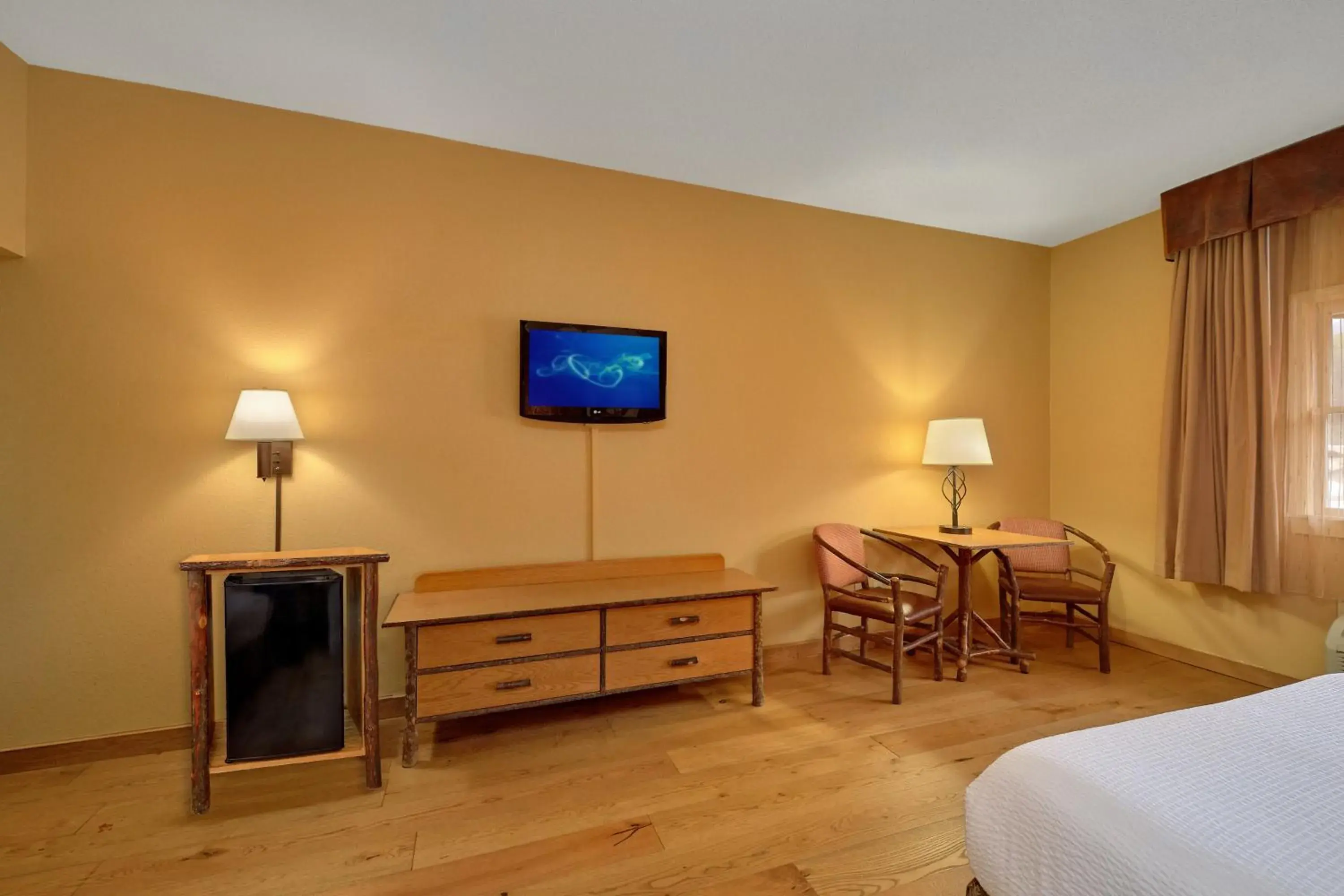 Two Queen Room in Bearskin Lodge on the River Two Queen Room in Bearskin Lodge on the River