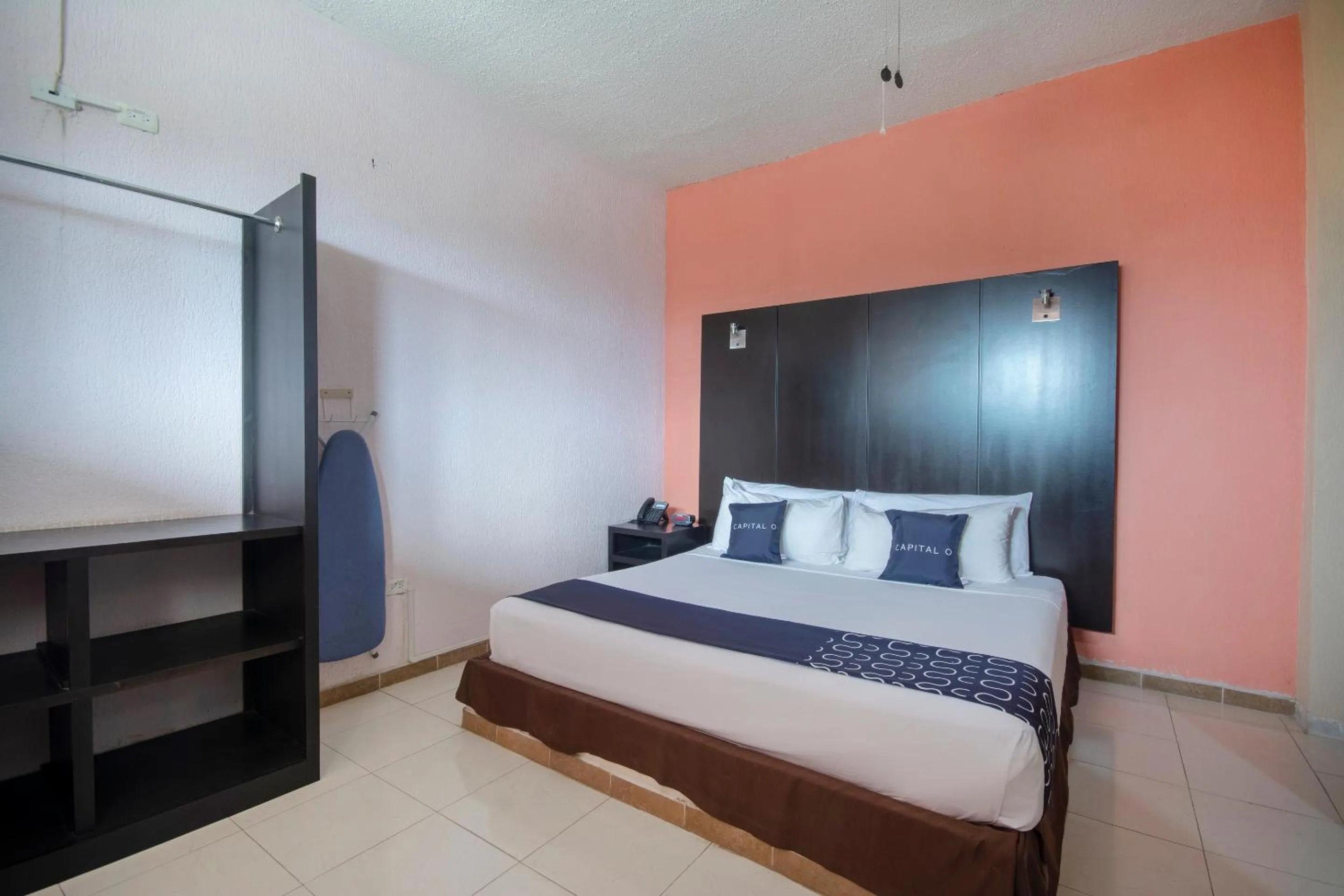 Bedroom, Bed in Hotel Spa Shalam