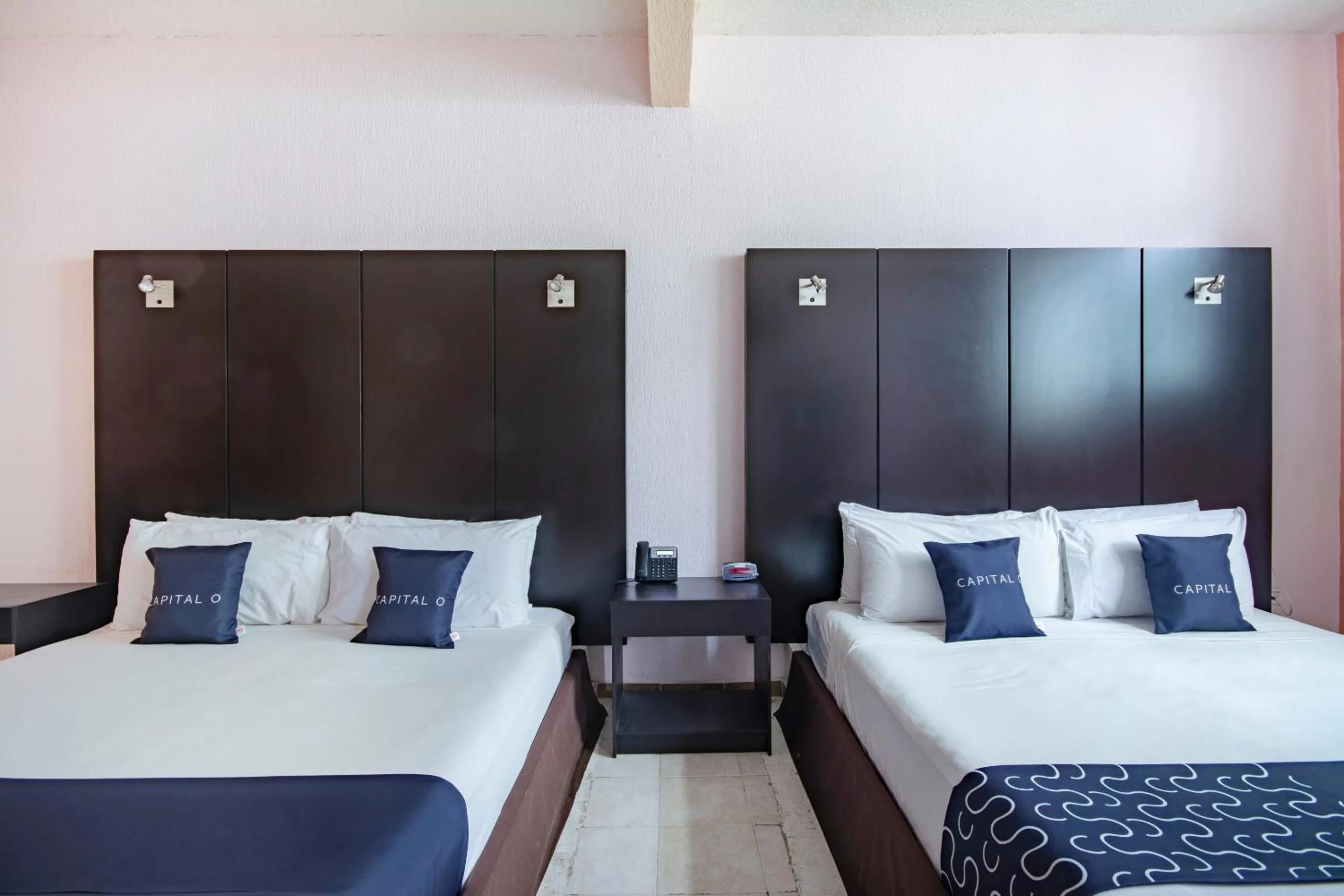 Bedroom, Bed in Hotel Spa Shalam