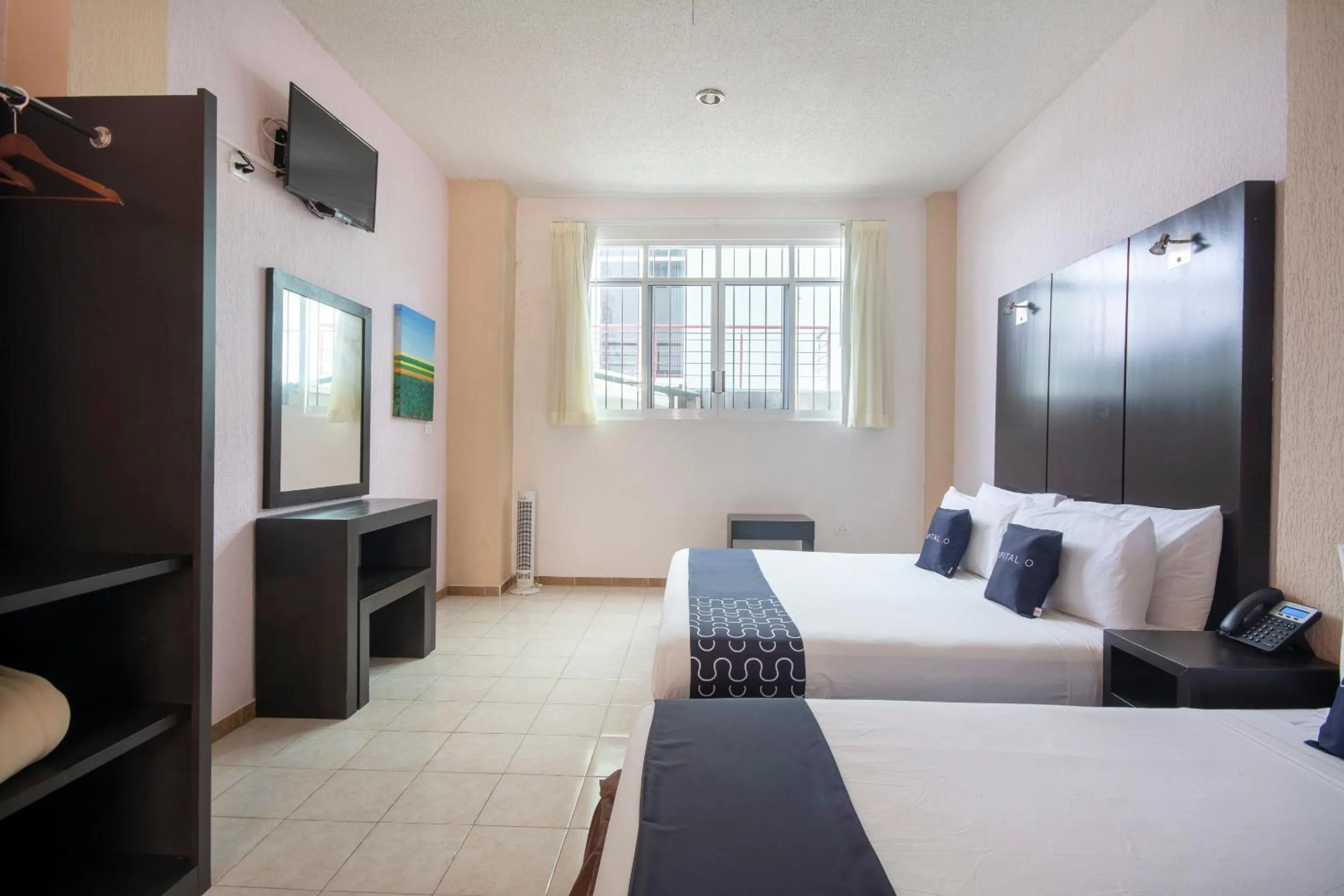 Bedroom, Bed in Hotel Spa Shalam