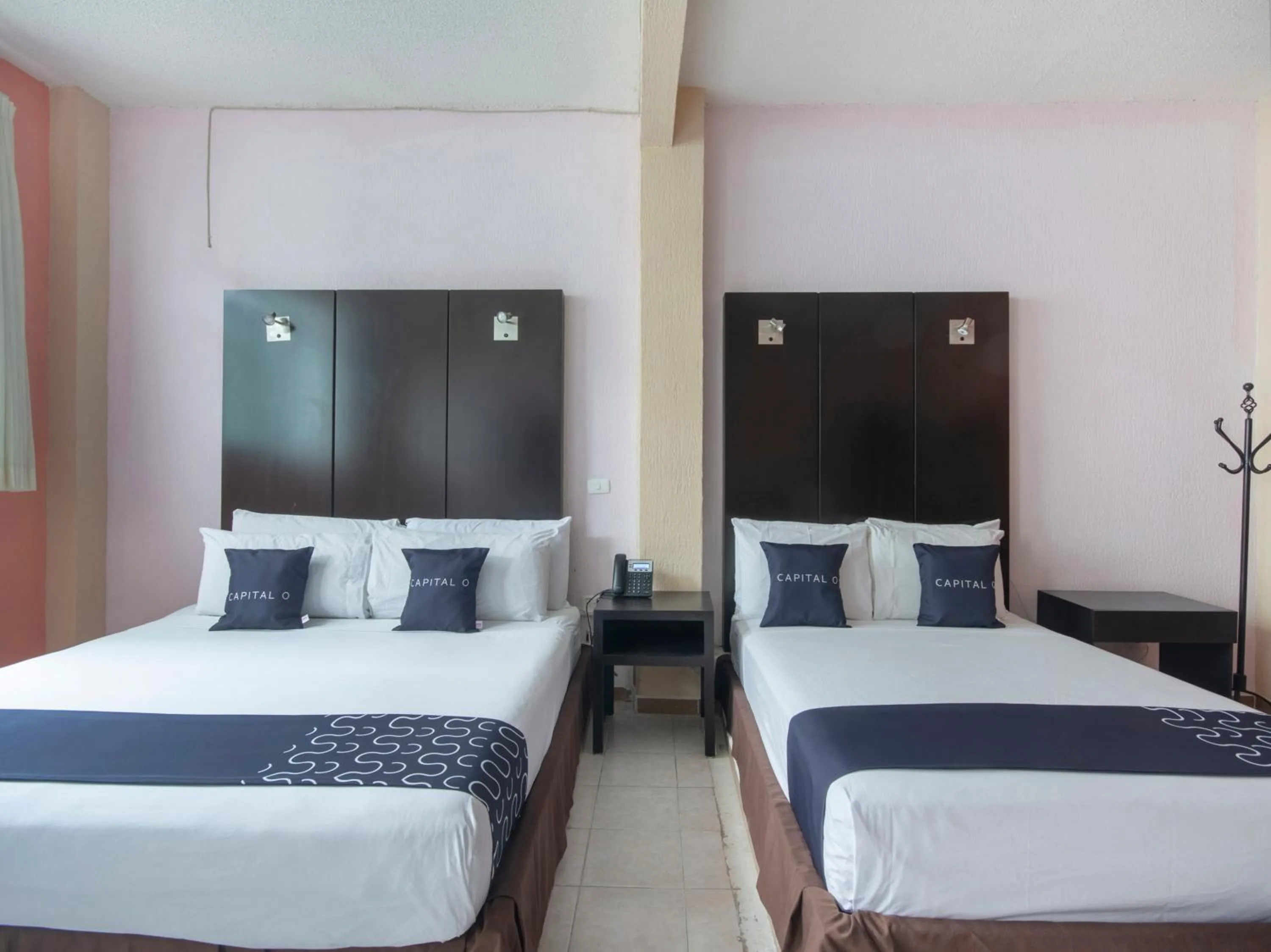 Bedroom, Bed in Hotel Spa Shalam