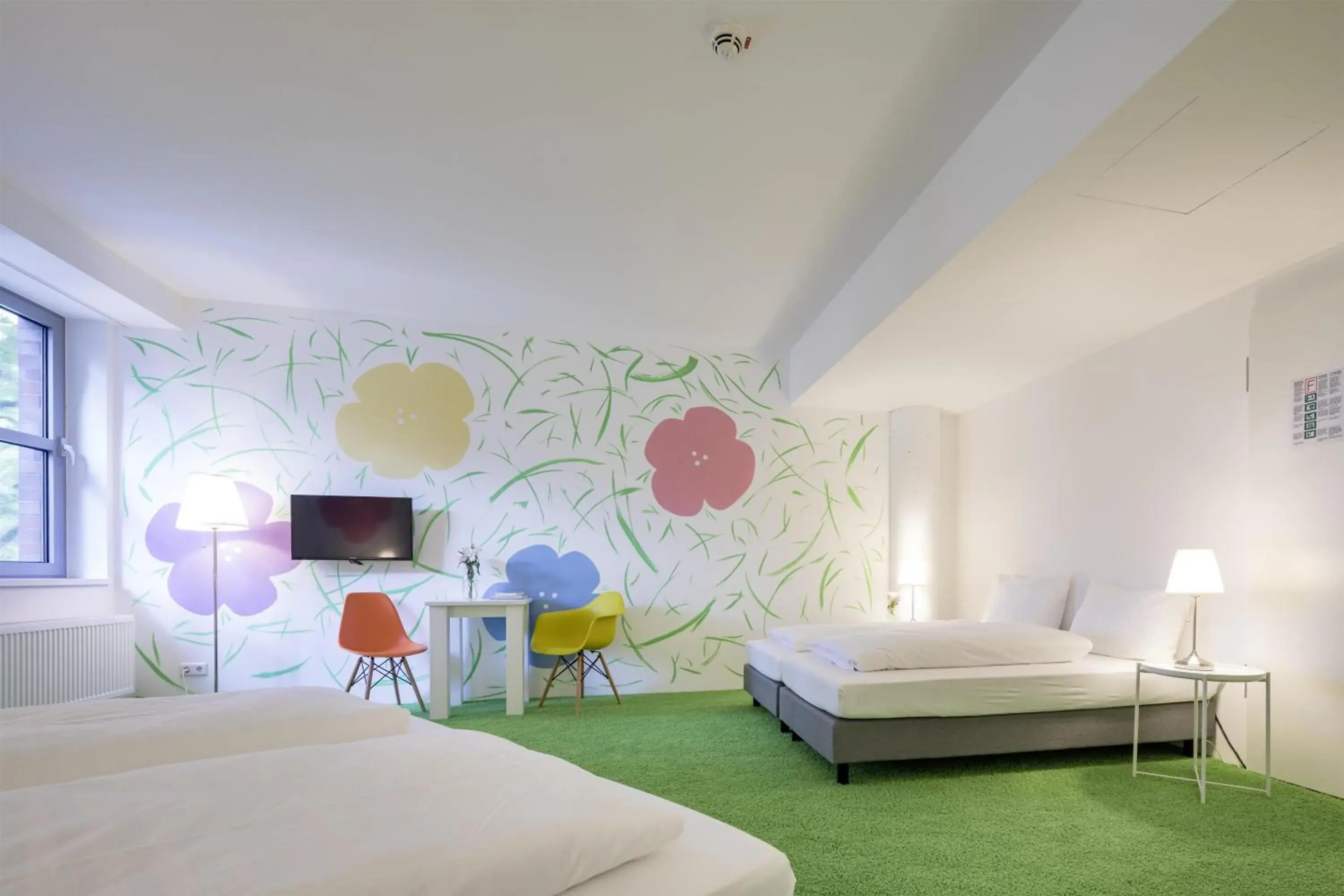 Quadruple Room with Bathroom in Flowers Hotel Münster Quadruple Room with Bathroom in Flowers Hotel Münster