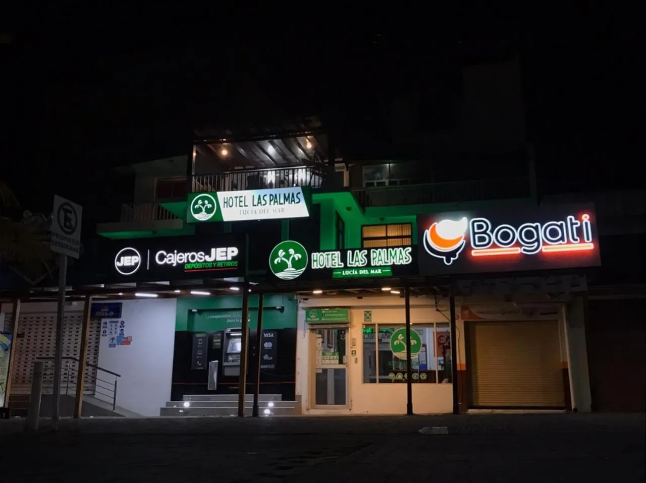 Property building in Hotel Las Palmas