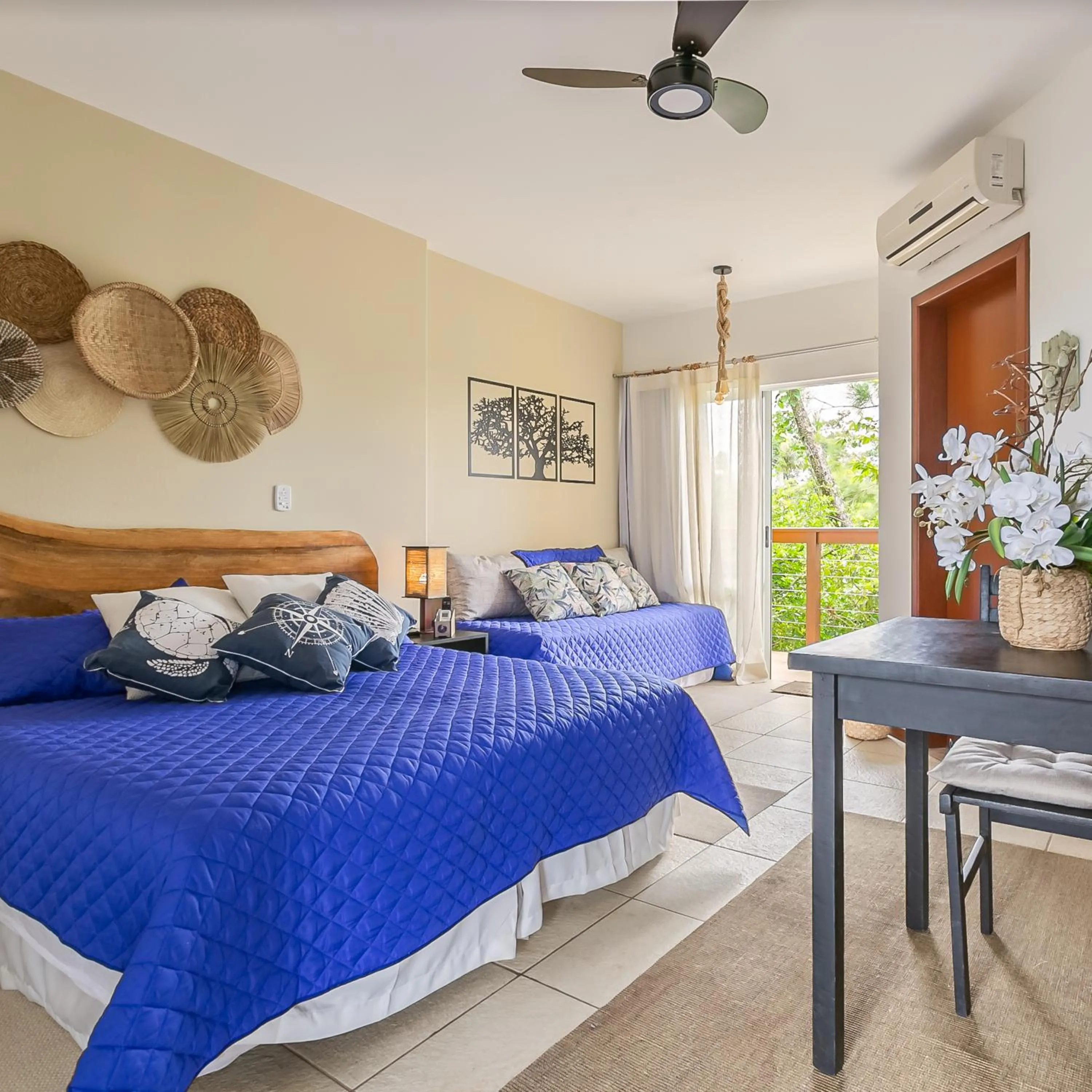 Bed in Penareia Floripa Beach Hotel