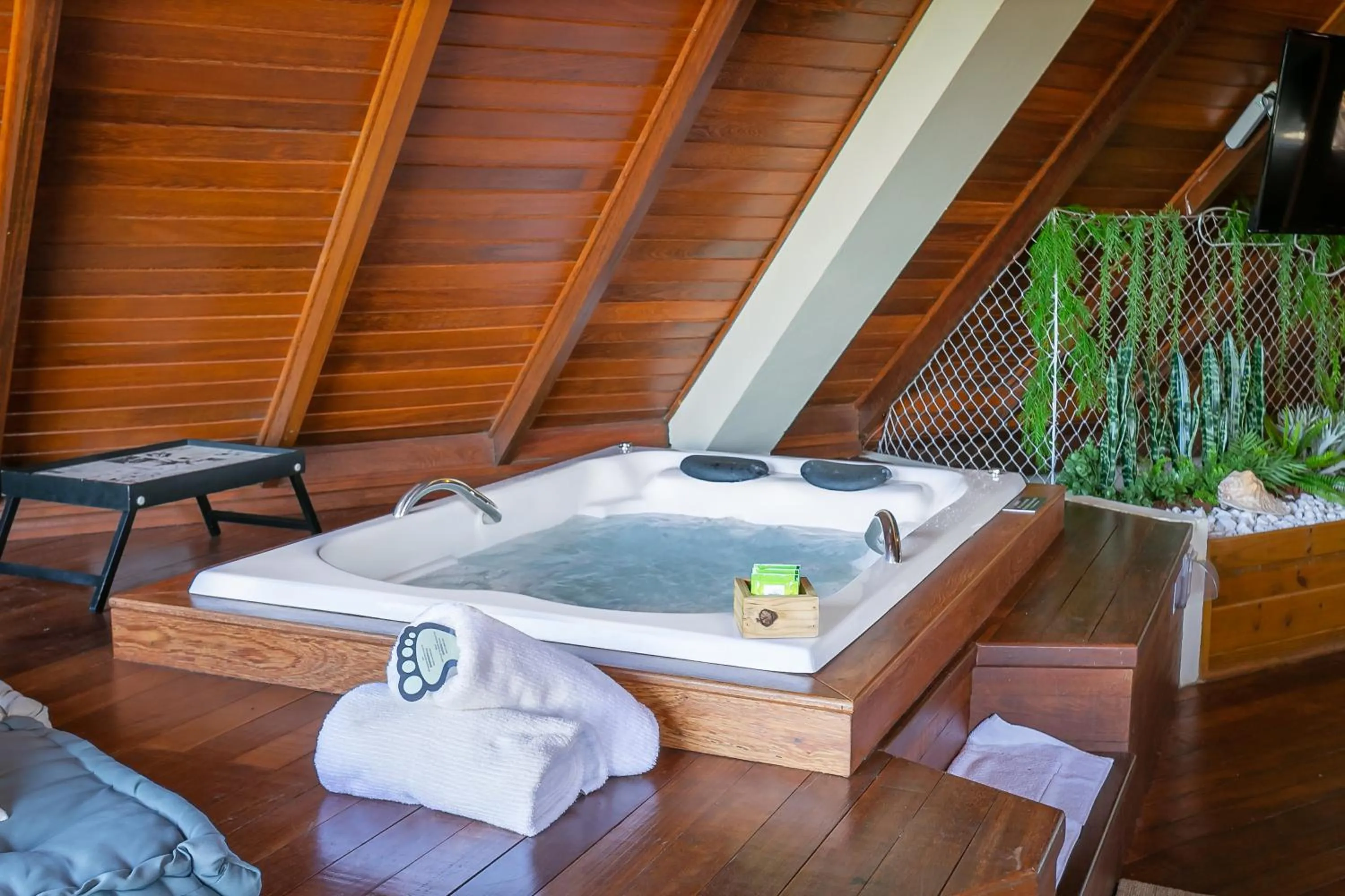 Hot Tub in Penareia Floripa Beach Hotel