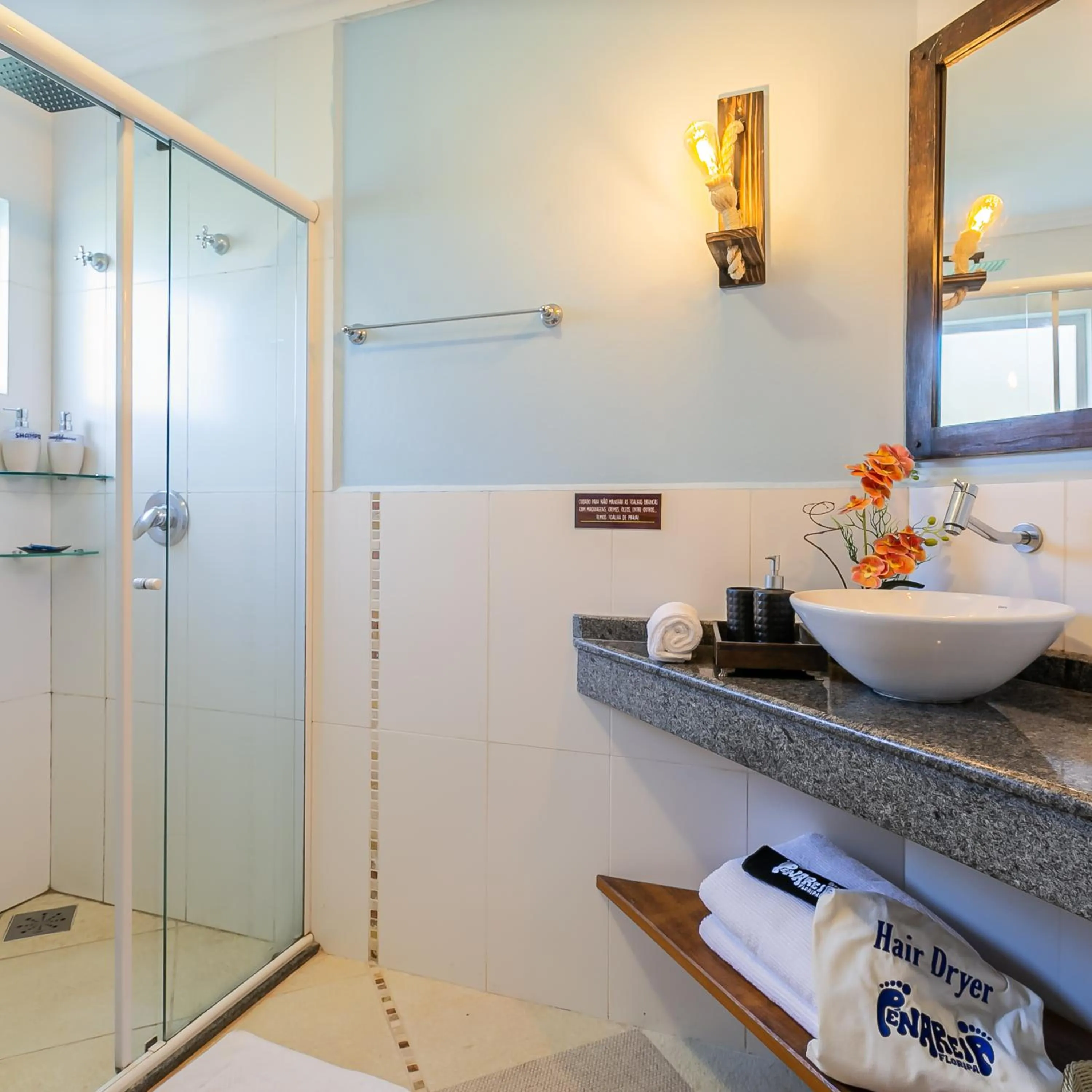 Shower in Penareia Floripa Beach Hotel