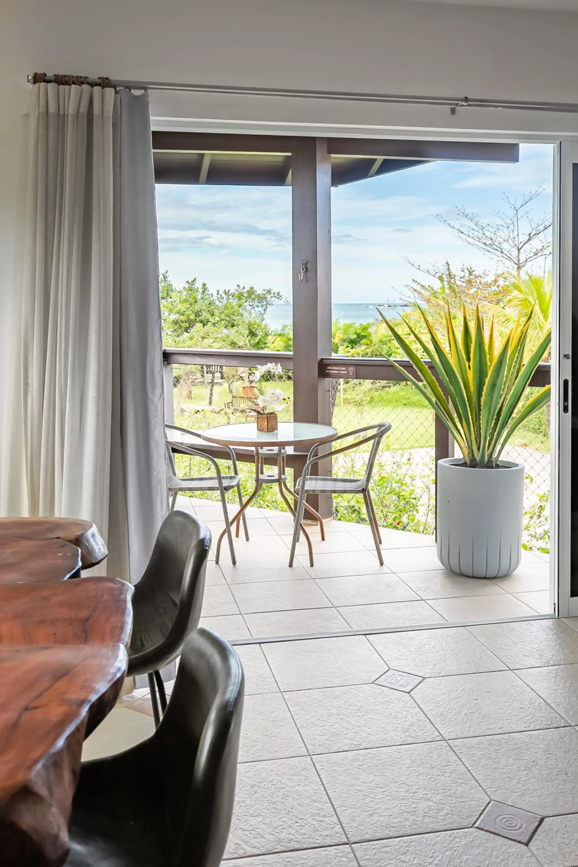 Penareia Floripa Beach Hotel