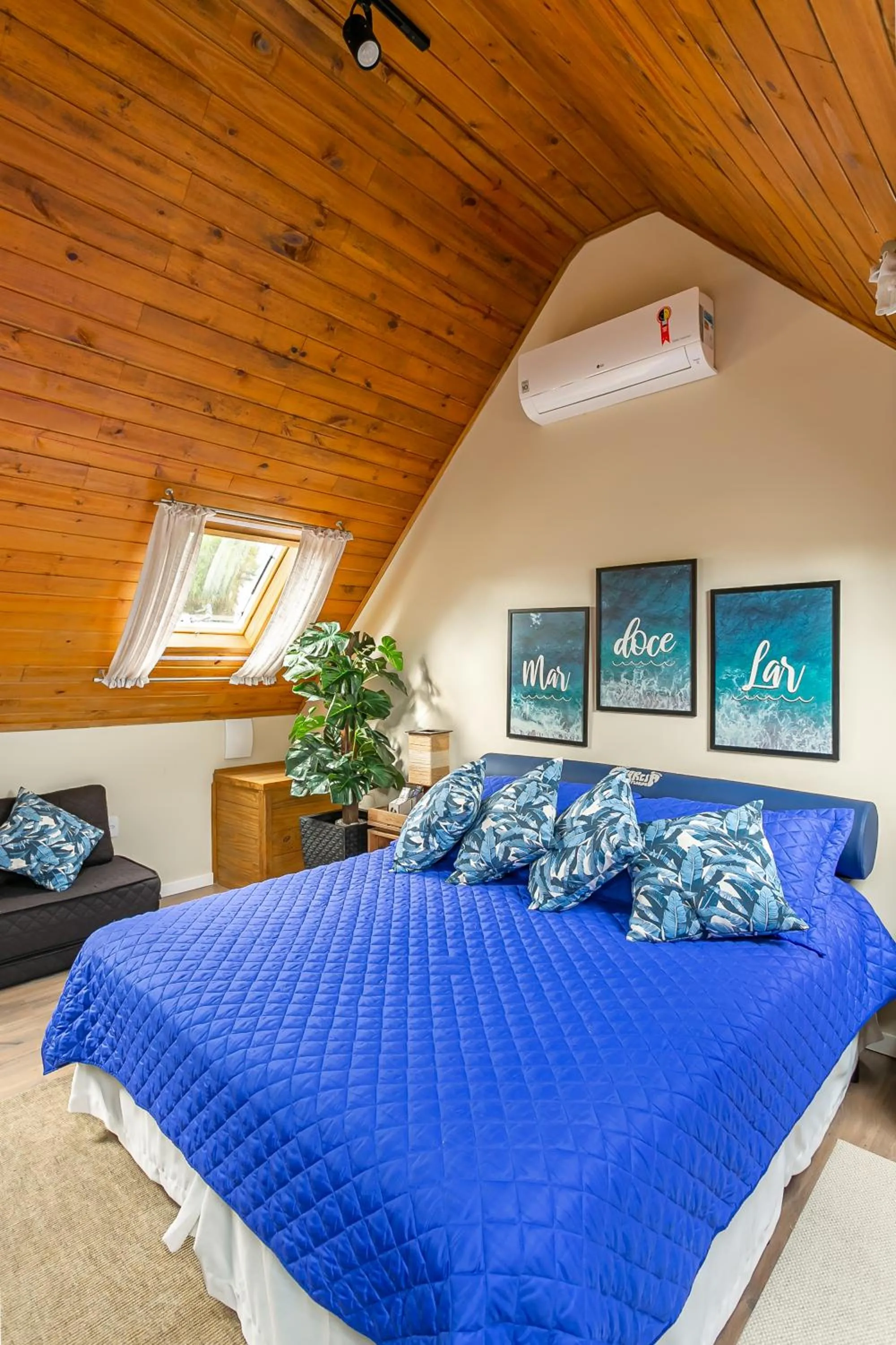 Bed in Penareia Floripa Beach Hotel