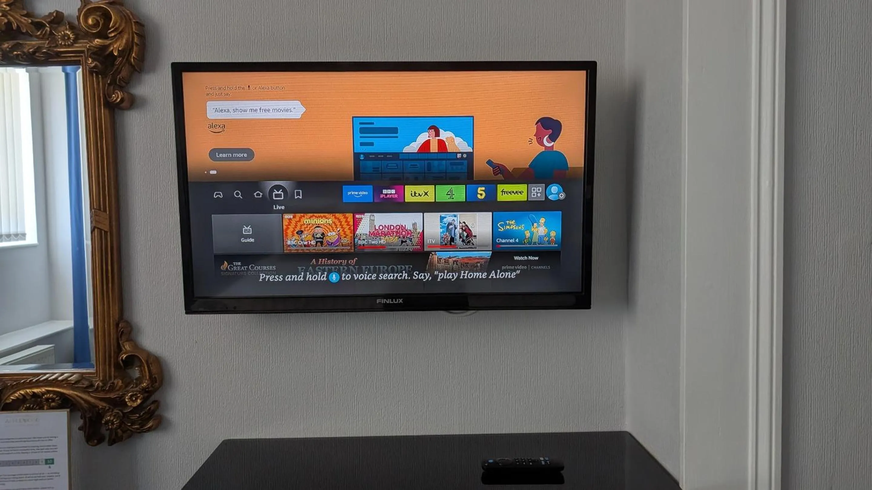 Bedroom in Applewood Hotel