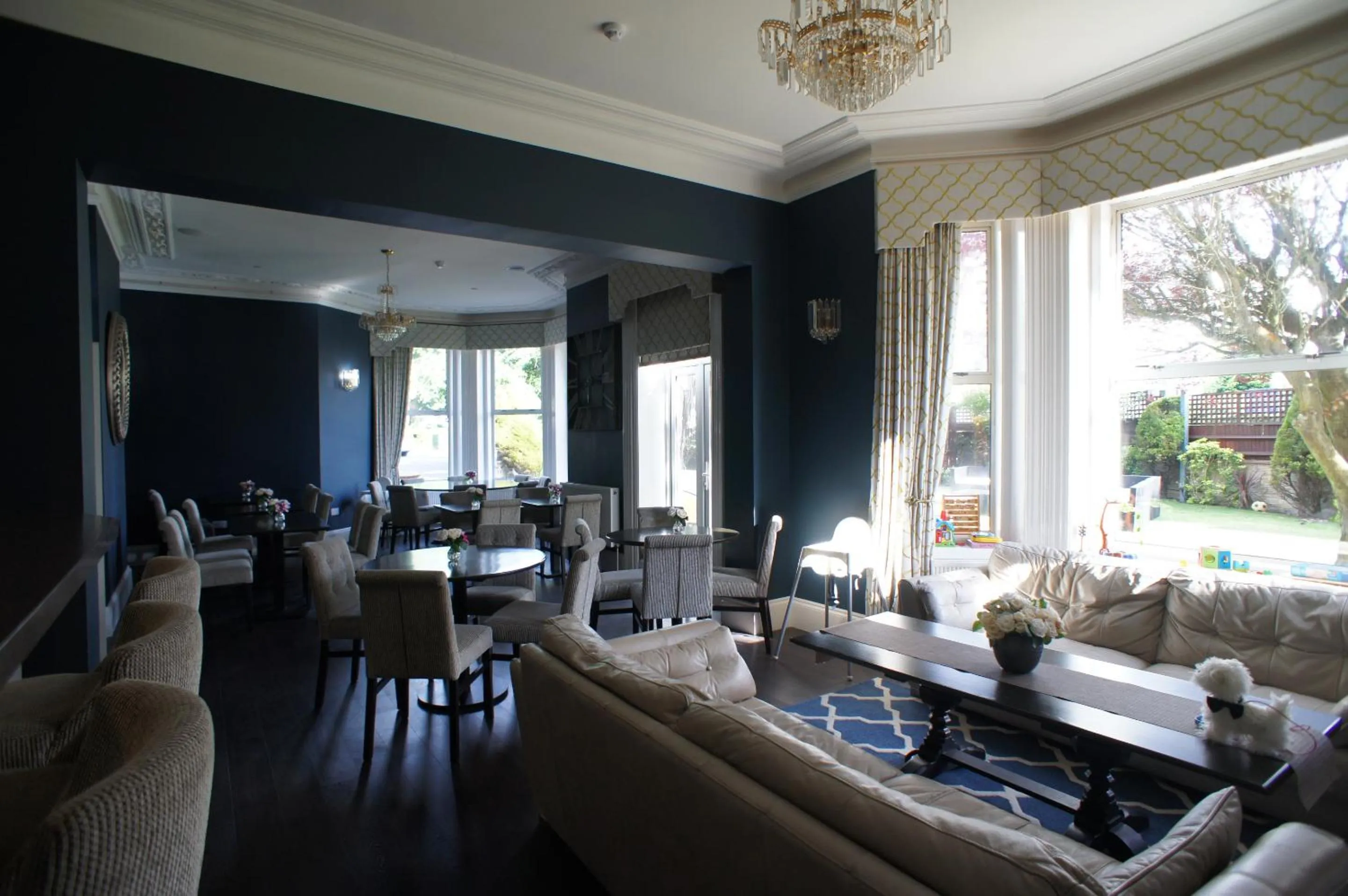 Living room in Applewood Hotel