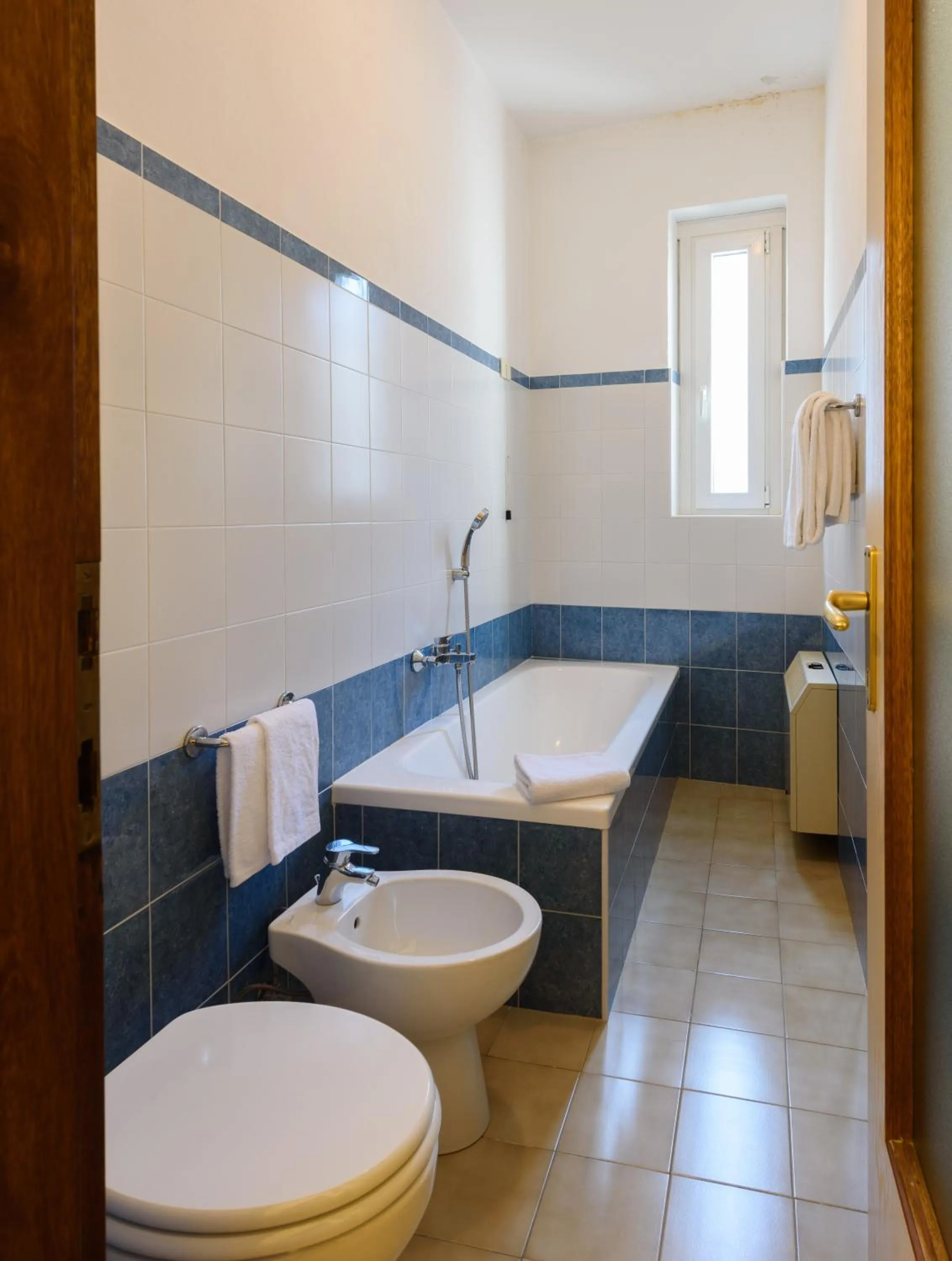 Bathroom in Hotel Italie et Suisse