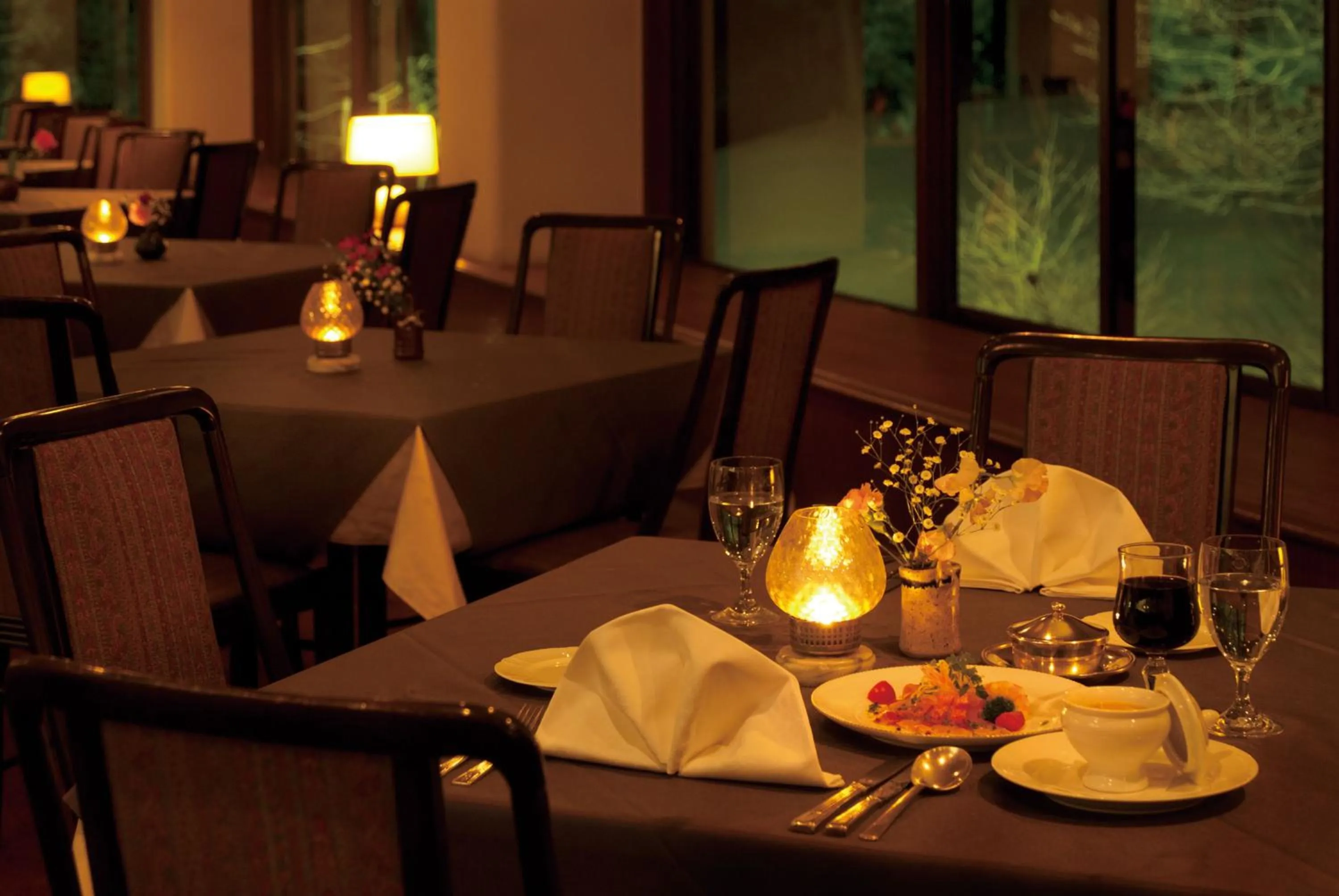 Restaurant/places to eat in Southern Cross Resort