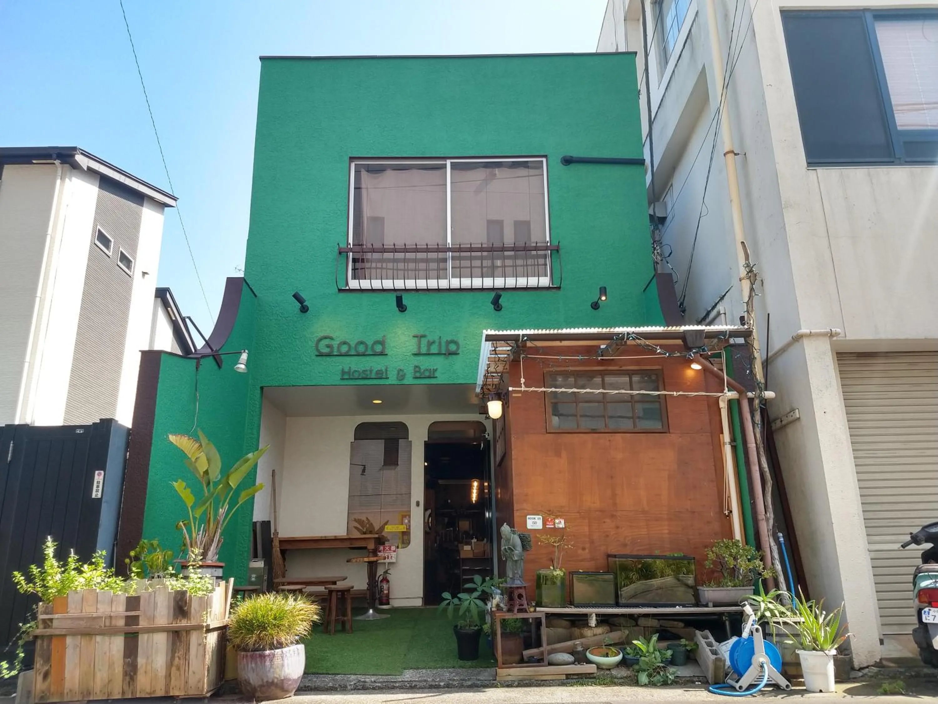 Good Trip Hostel & Bar