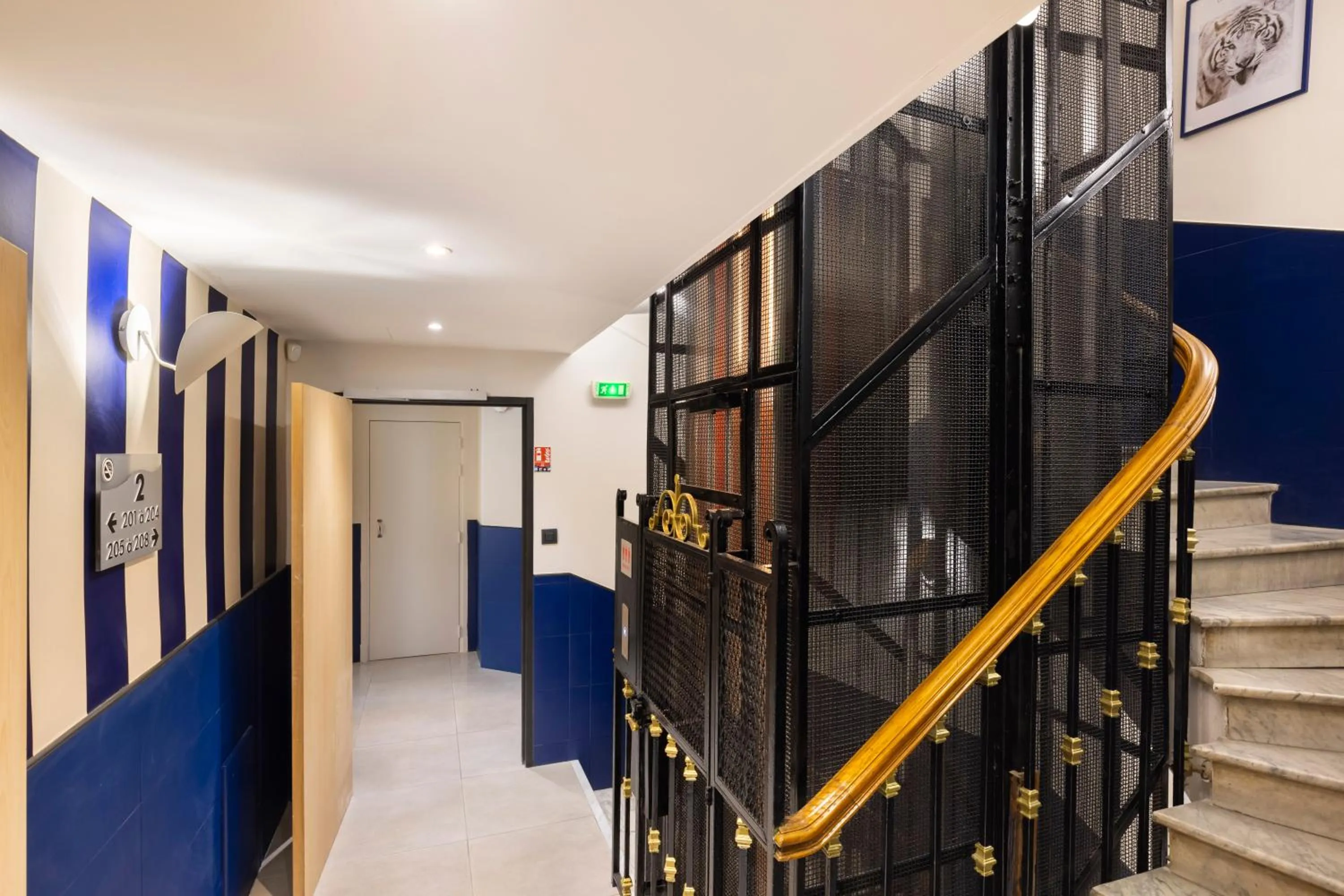 Property building in Hôtel Byakko Nice