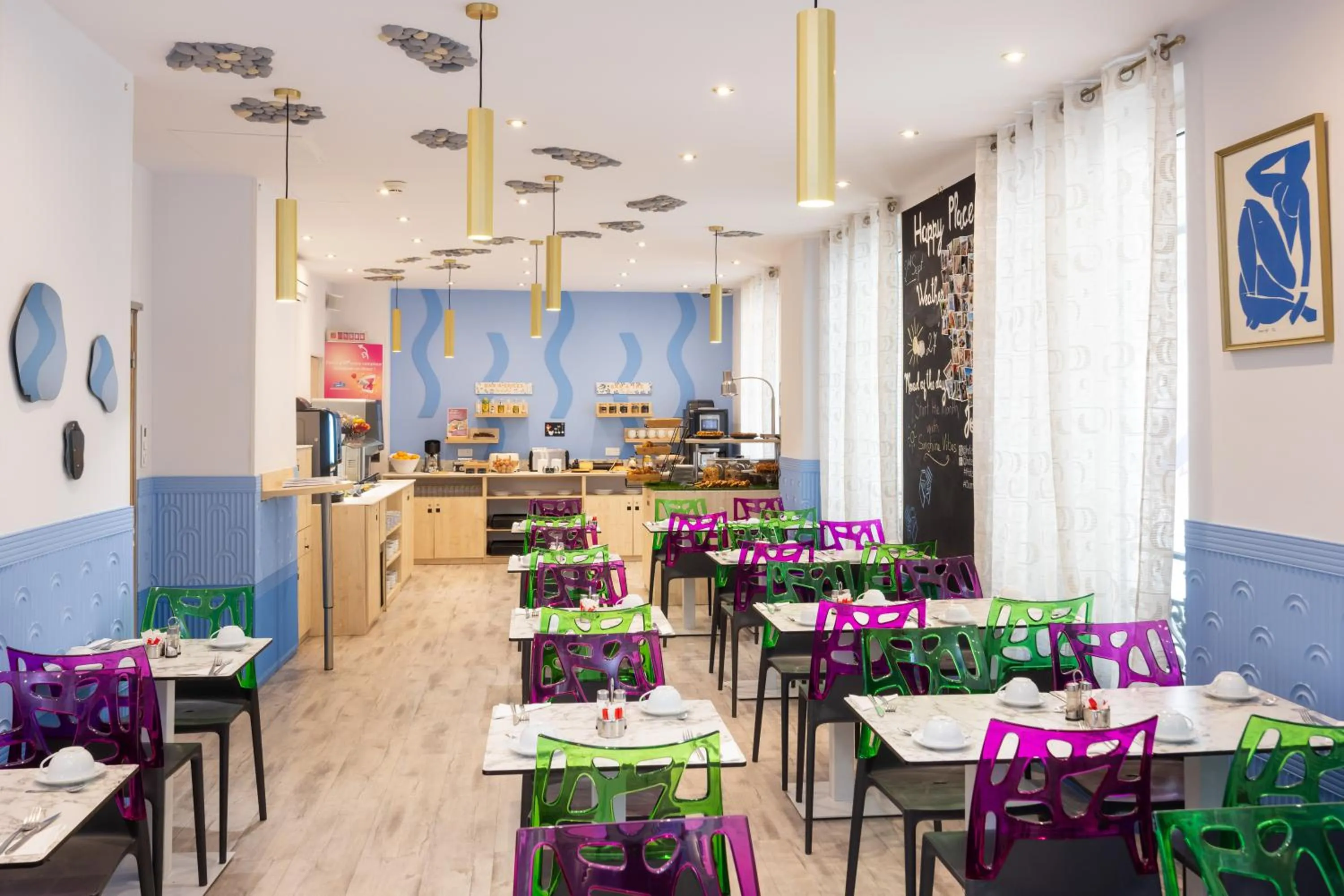 Restaurant/places to eat in Hôtel Byakko Nice