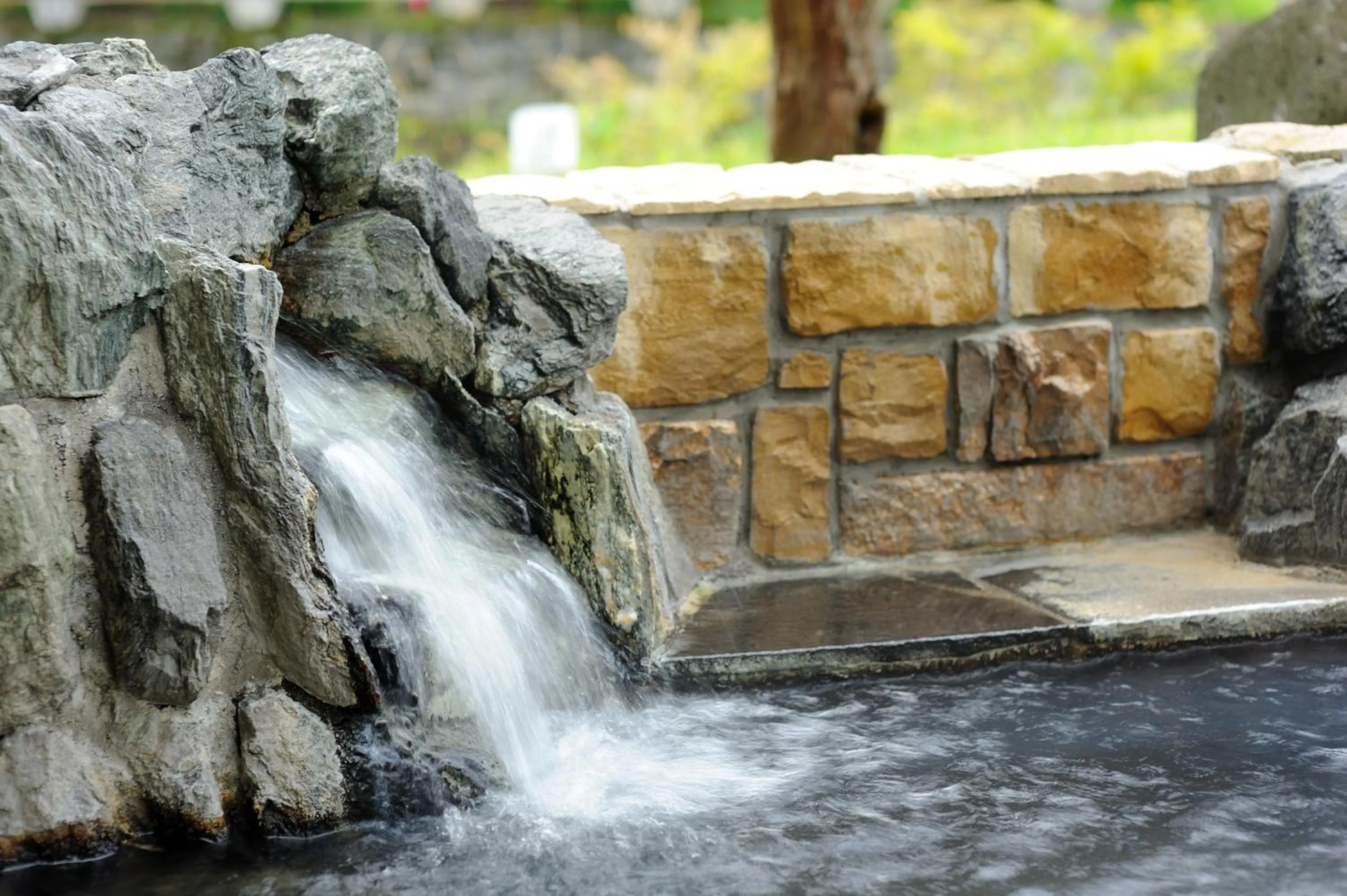 Hot Spring Bath in Oehonke