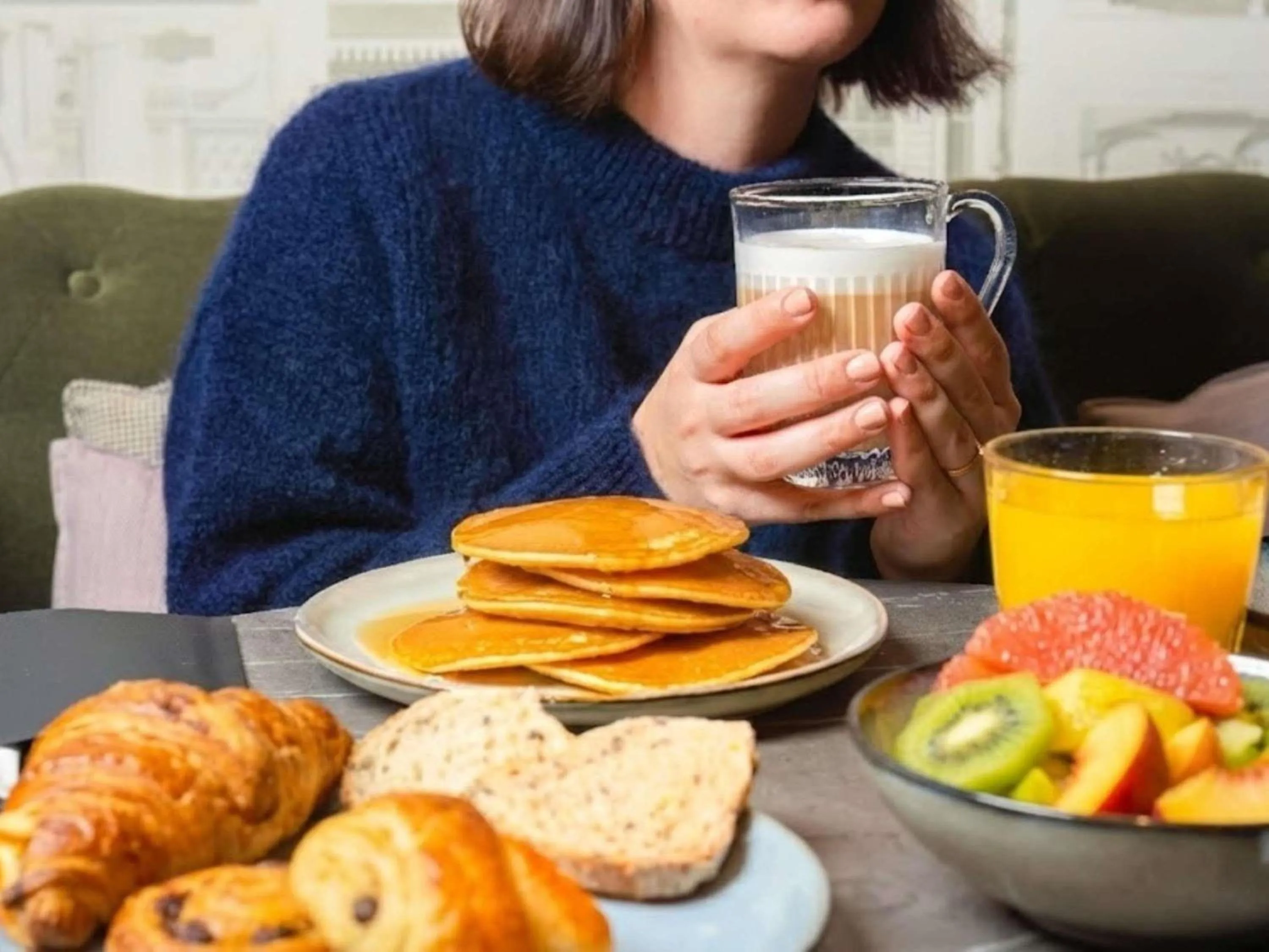 Breakfast in Le Splendid Hotel Lac D'Annecy - Handwritten Collection