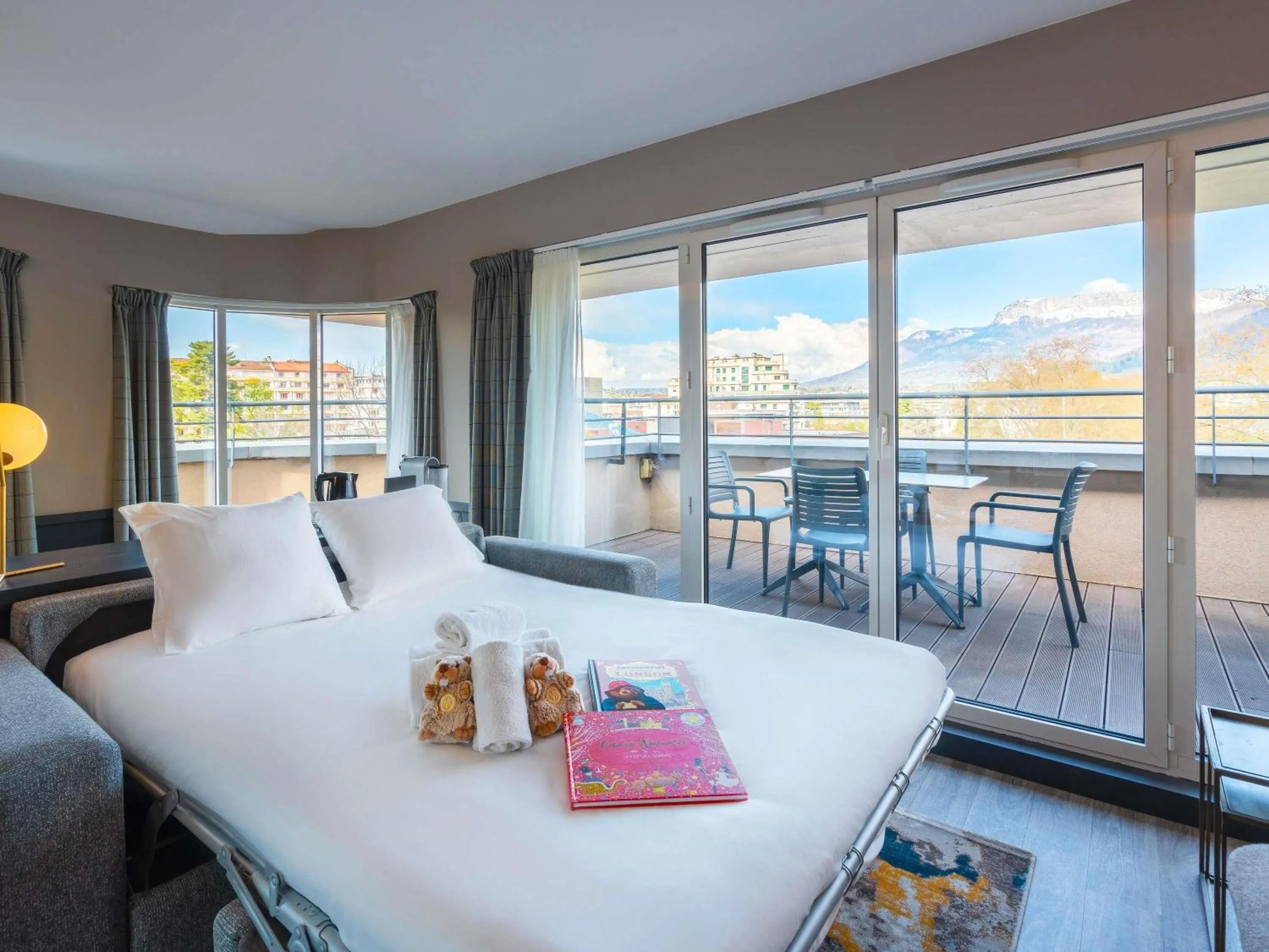 Bedroom in Le Splendid Hotel Lac D'Annecy - Handwritten Collection