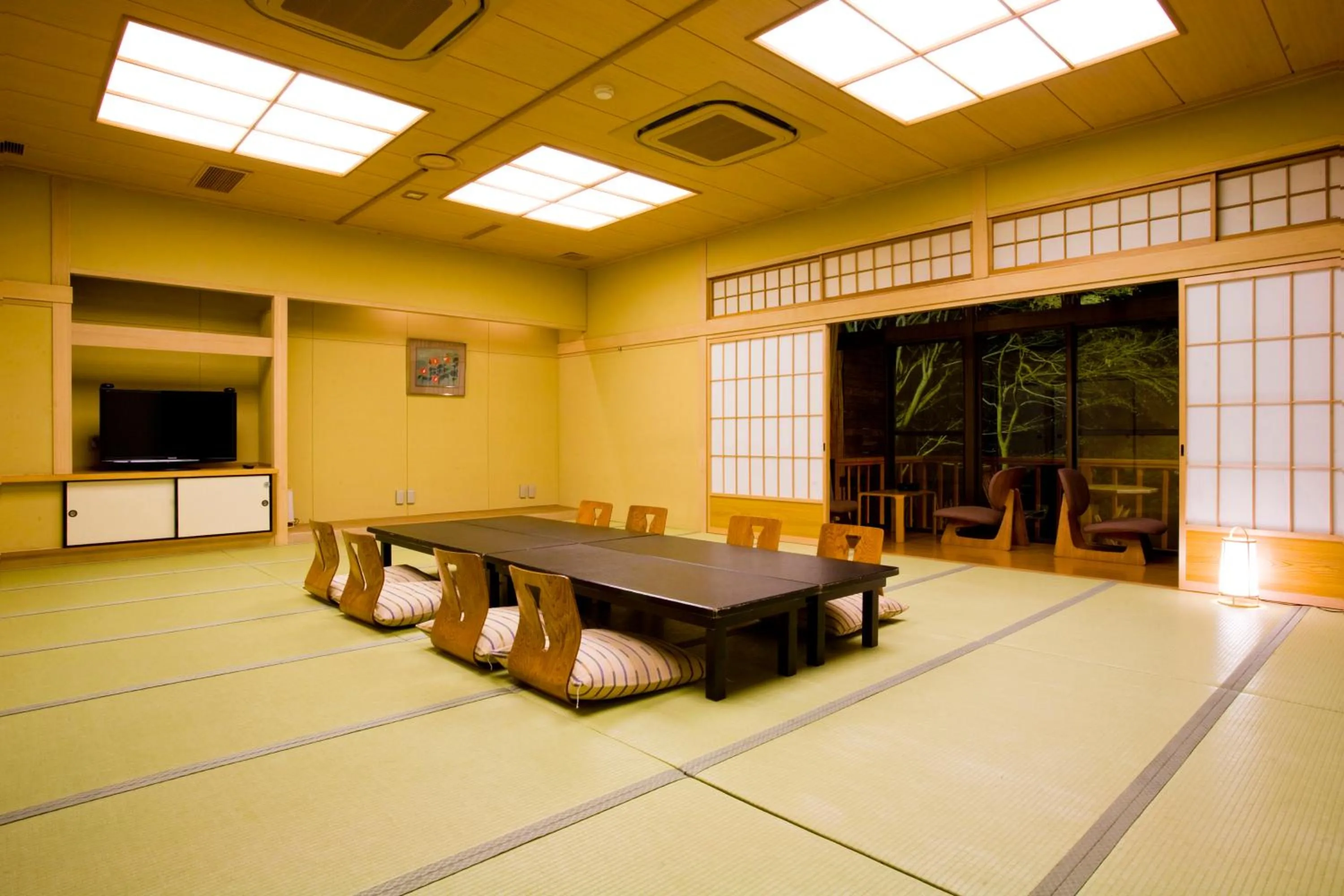 山荘 風の杜 Sanso Kazenomori