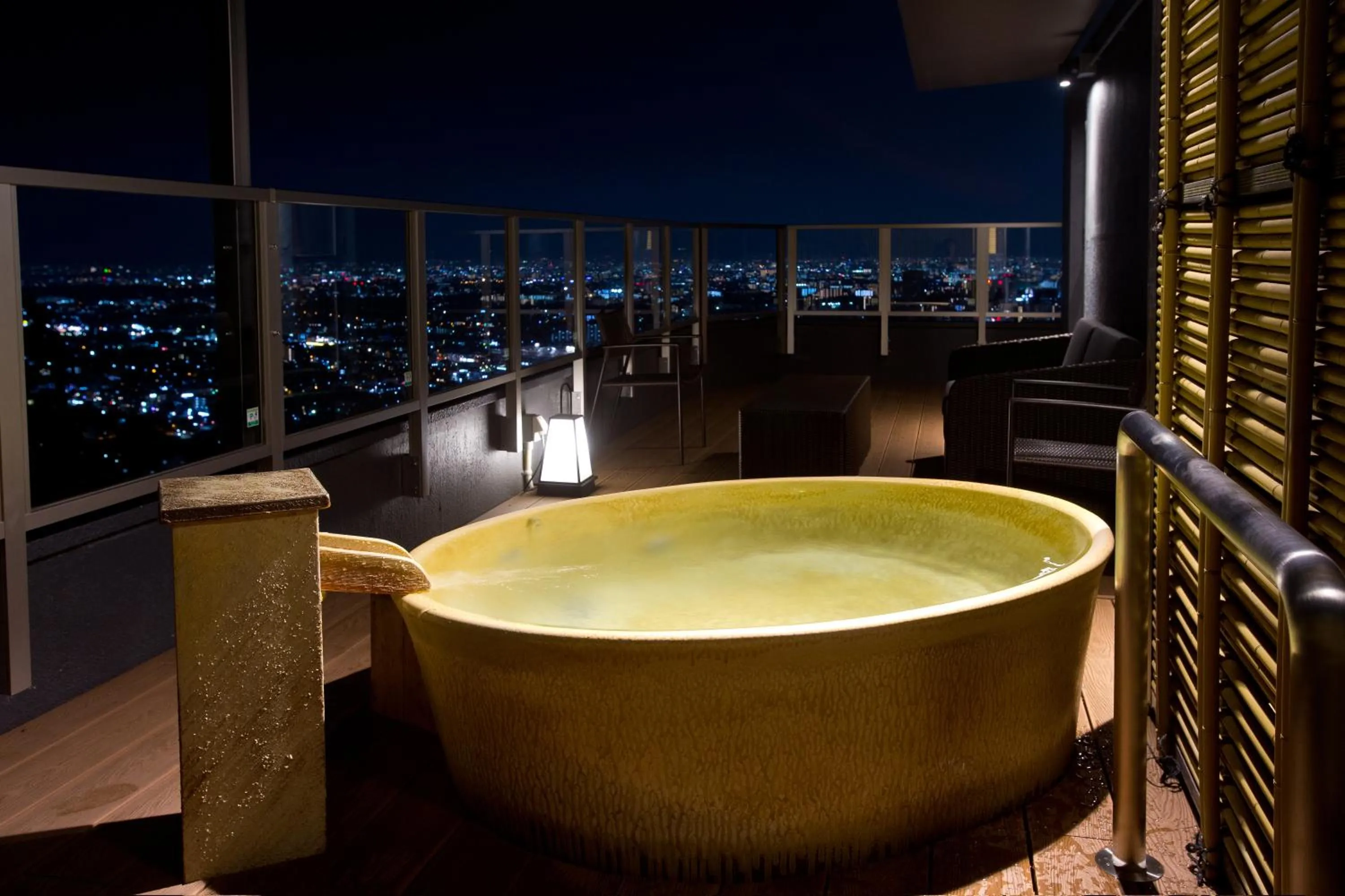 山荘 風の杜 Sanso Kazenomori