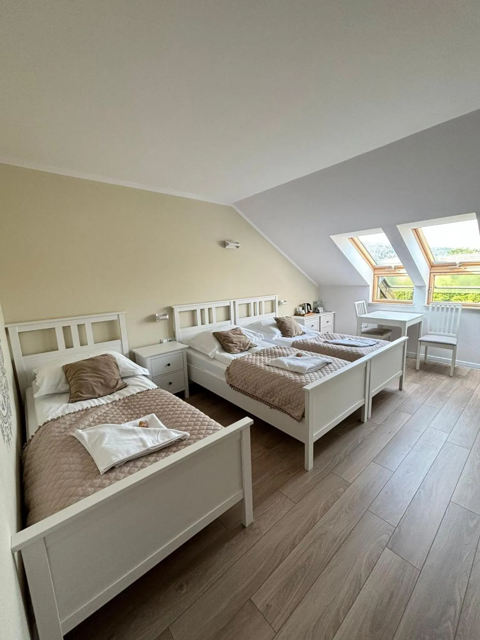 Bed in Jaśminowe Ogrody