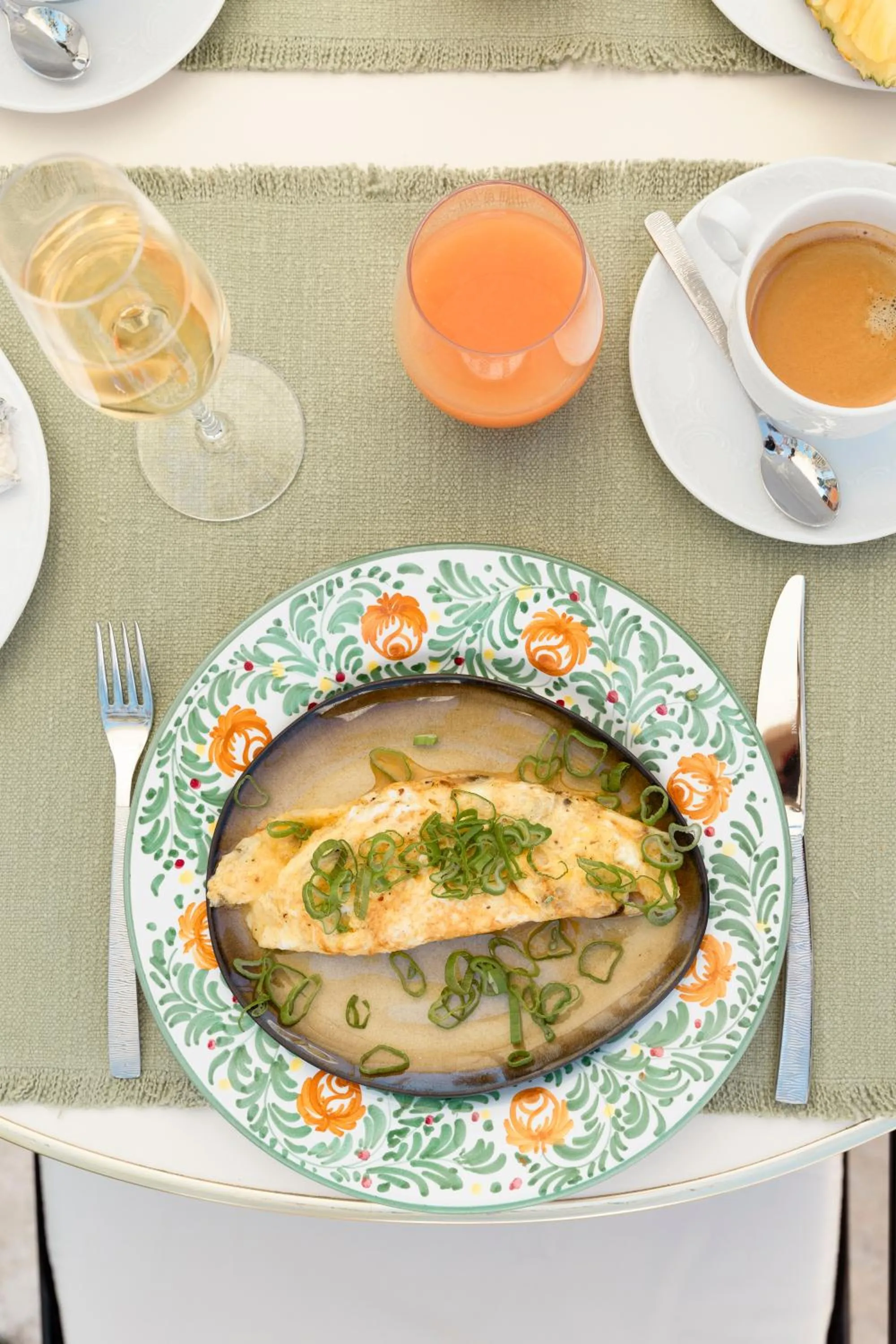 Breakfast in La Bastide de Saint Tropez